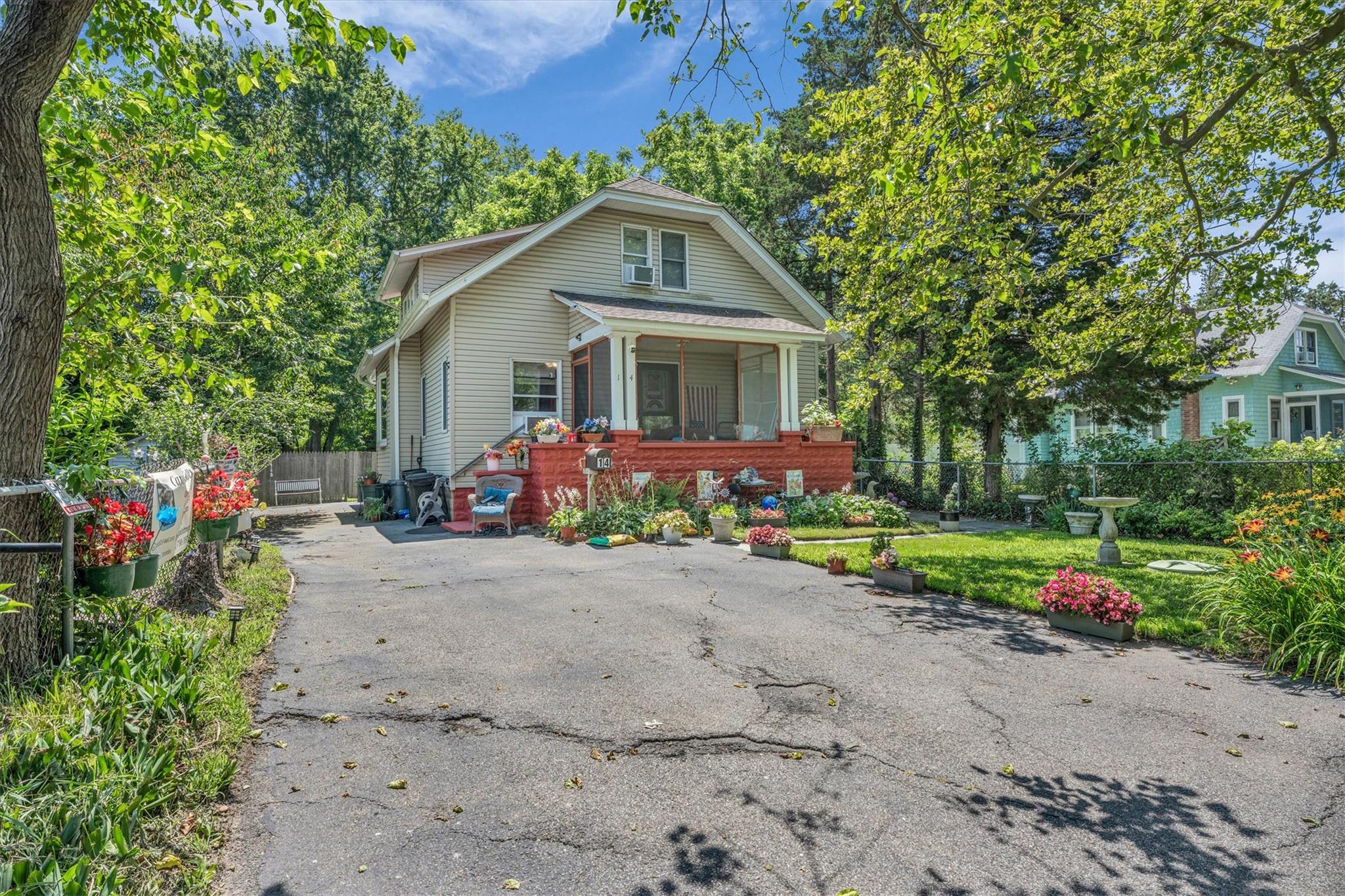 14 Gilbert Street, Patchogue, NY 11772