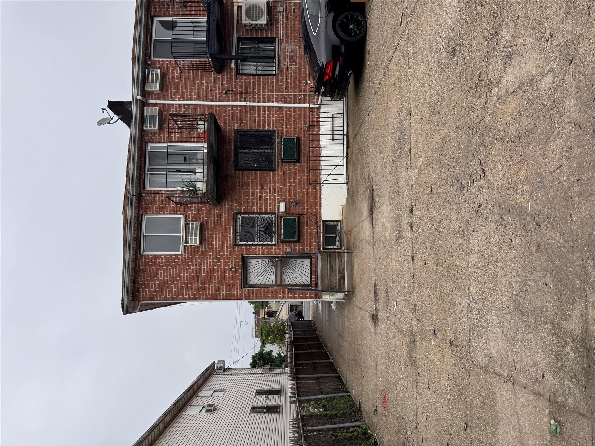 864 Euclid Avenue, Brooklyn, NY 11208