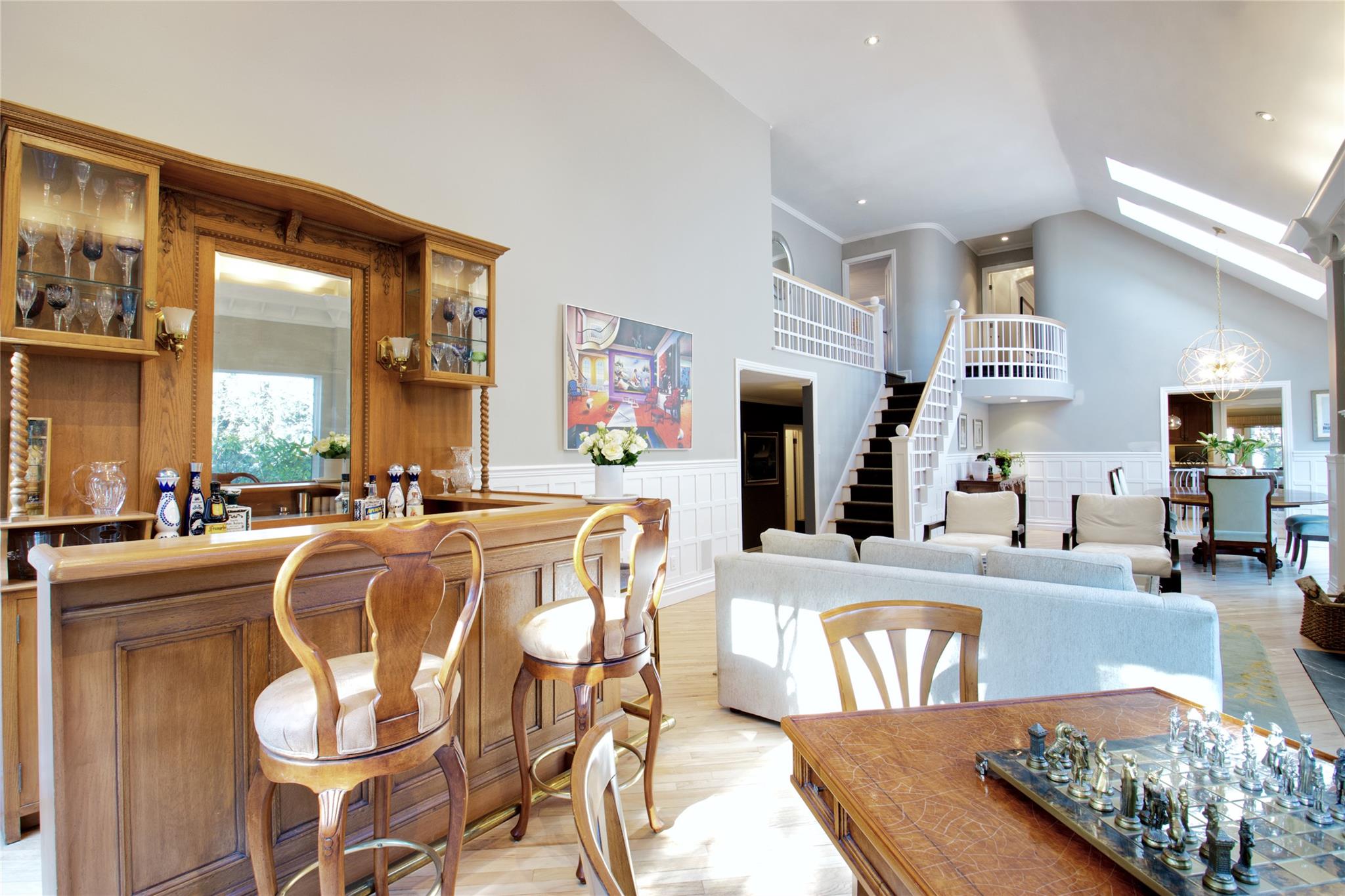 75 Chestnut Drive, East Hills, NY 11576