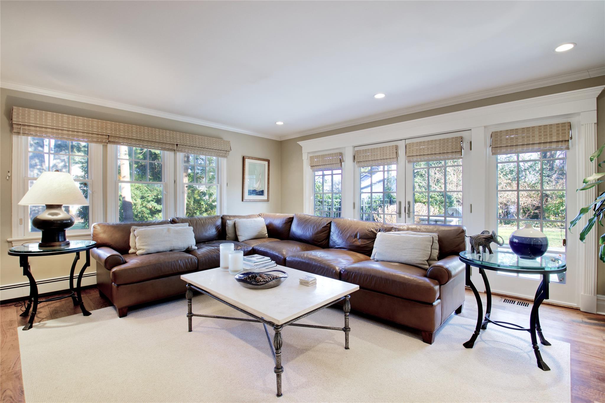 75 Chestnut Drive, East Hills, NY 11576