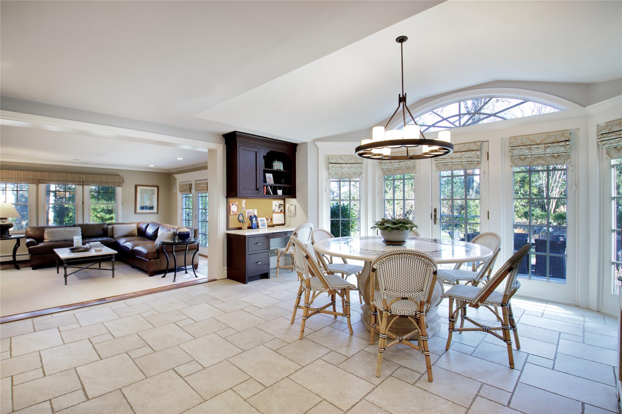 75 Chestnut Drive, East Hills, NY 11576