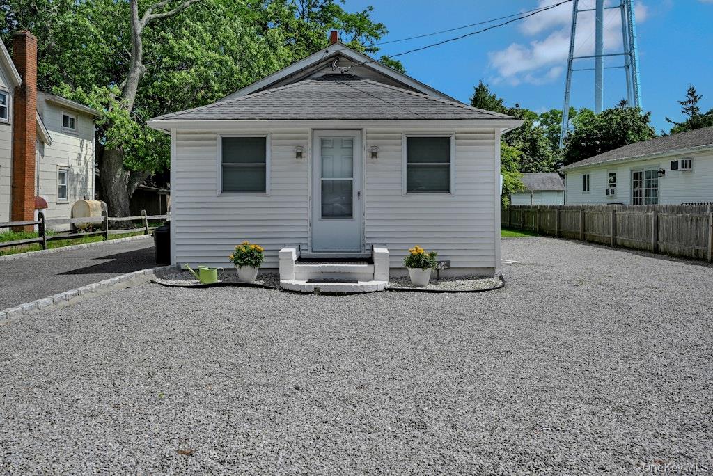 1031 West Street, Riverhead, NY 11901