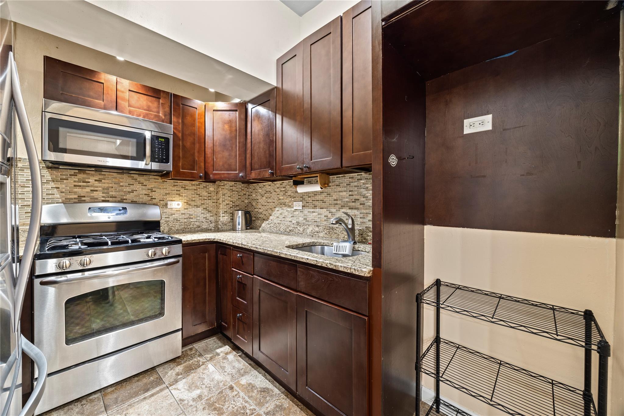 3520 Tryon Avenue # 104, Bronx, NY 10467