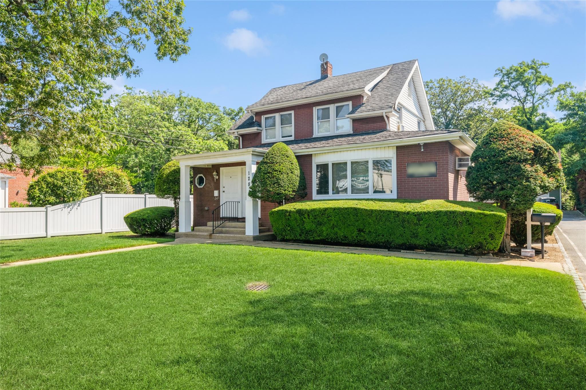 128 Merrick Avenue, Merrick, NY 11566