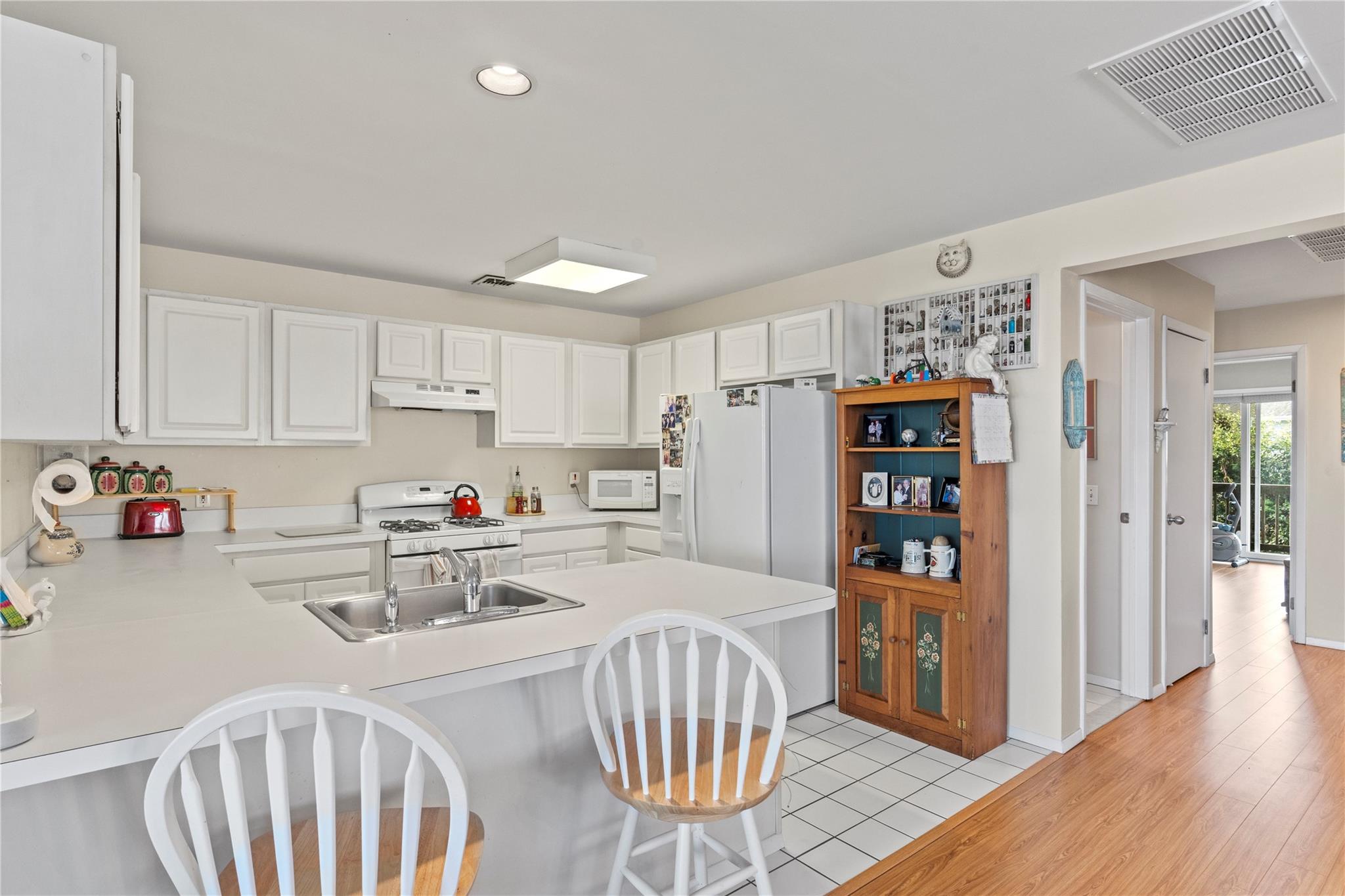 3111 Bluffs Drive S, Baiting Hollow, NY 11933