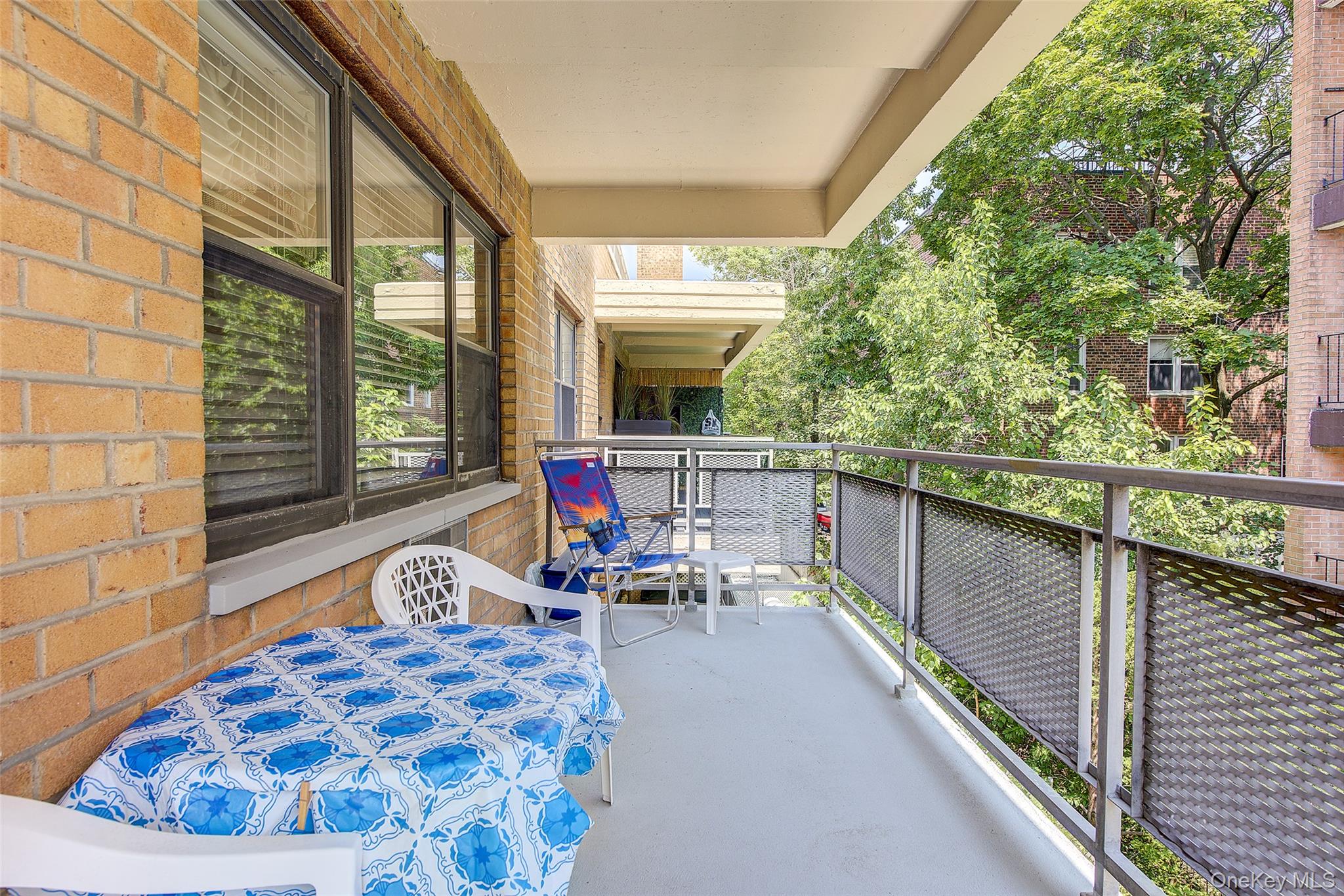 25 Park Place # 3P, Great Neck, NY 11021