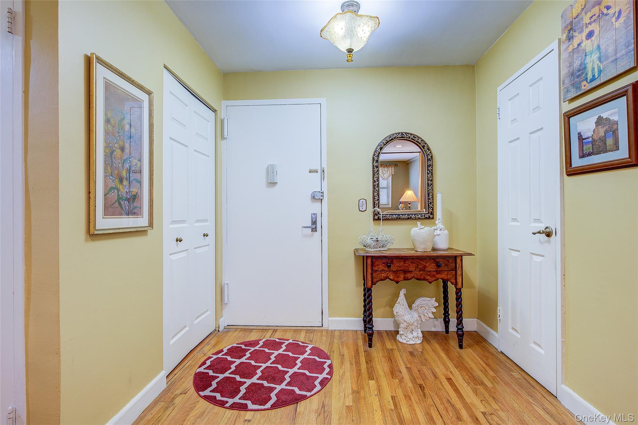 25 Park Place # 3P, Great Neck, NY 11021