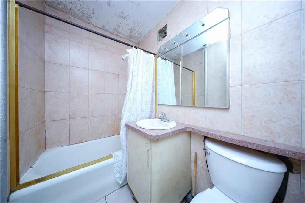 1215 Avenue U, Brooklyn, NY 11229