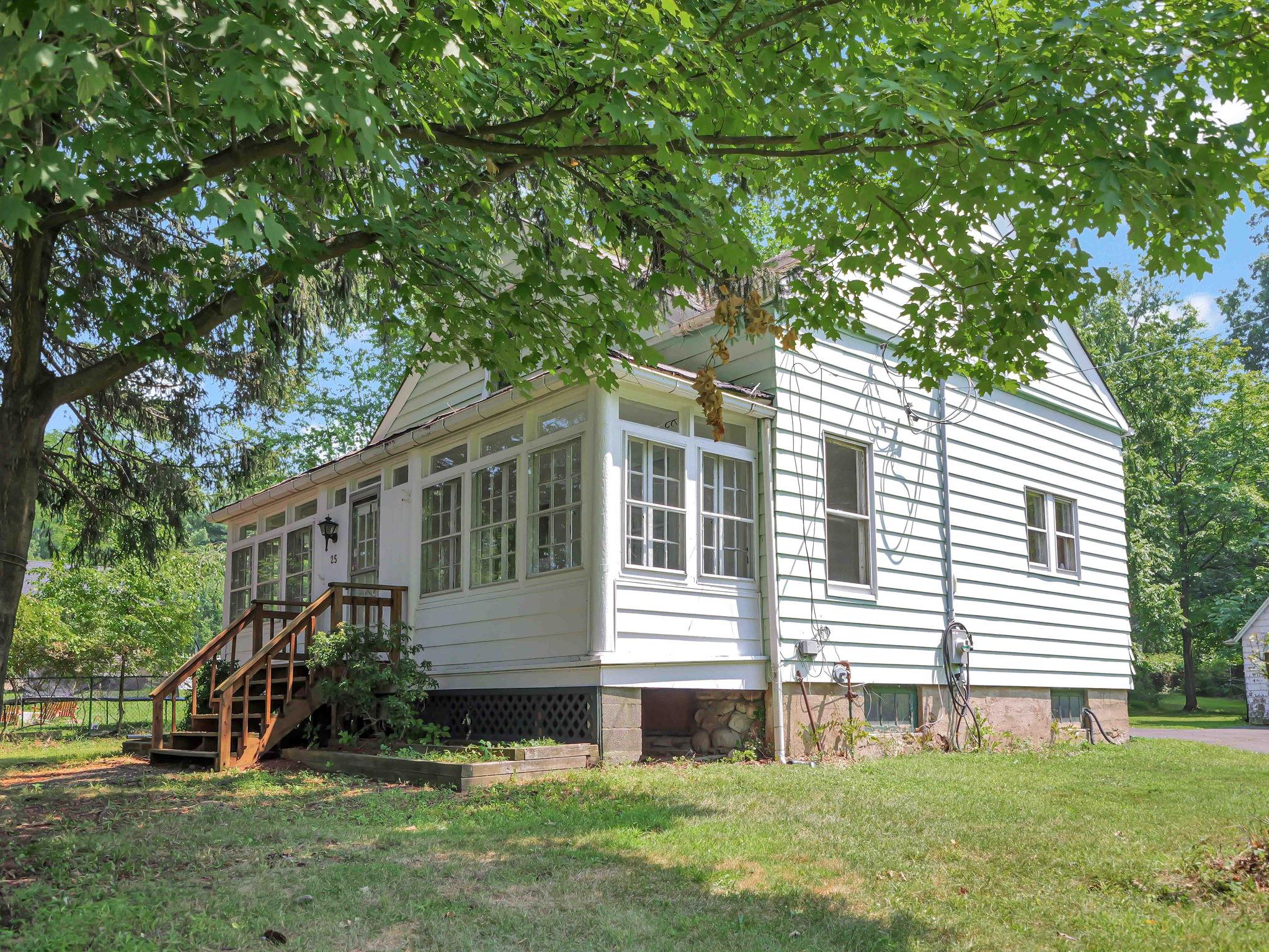 25 Lake Road, Valley Cottage, NY 10989