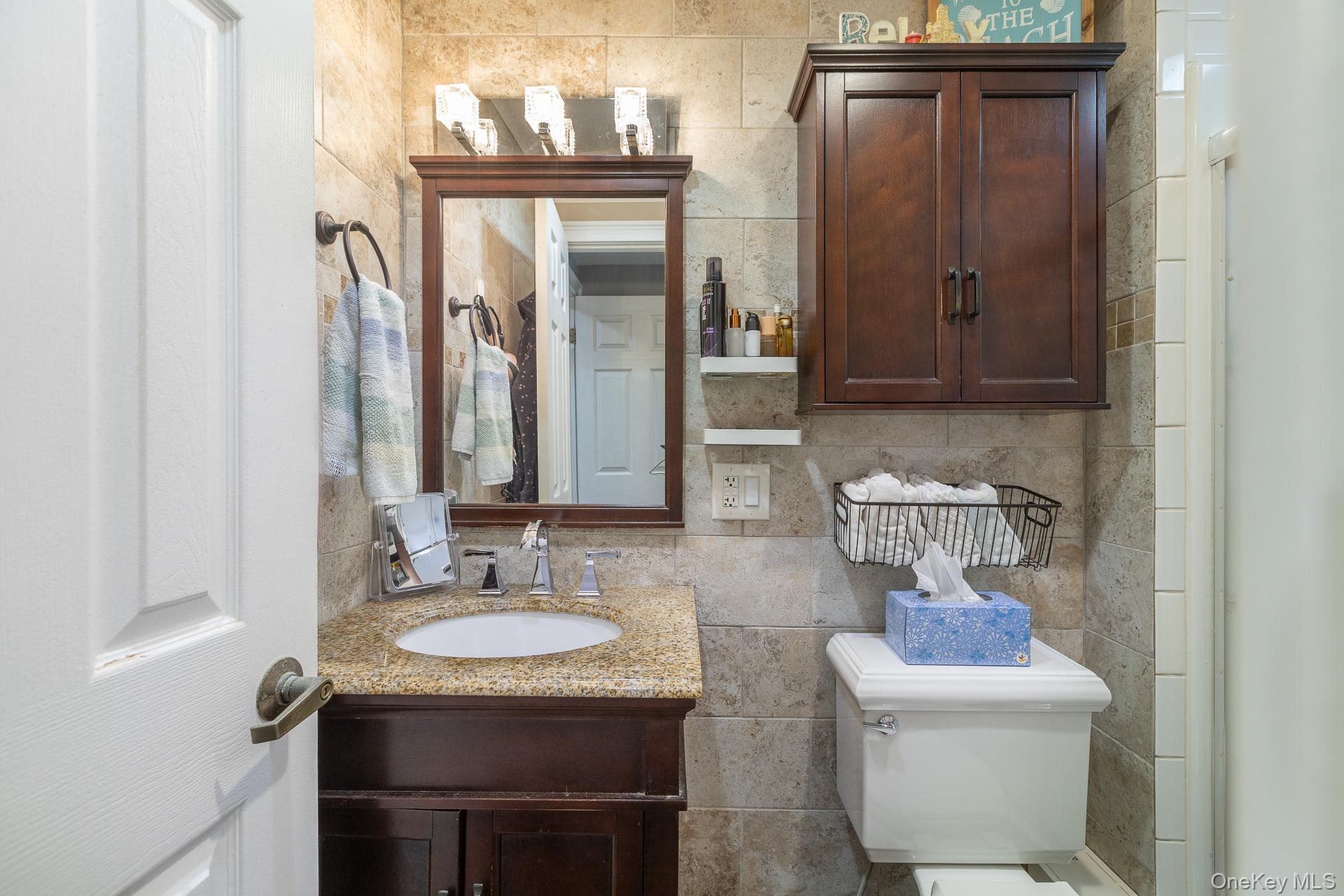 10 Matsunaye Drive, Medford, NY 11763