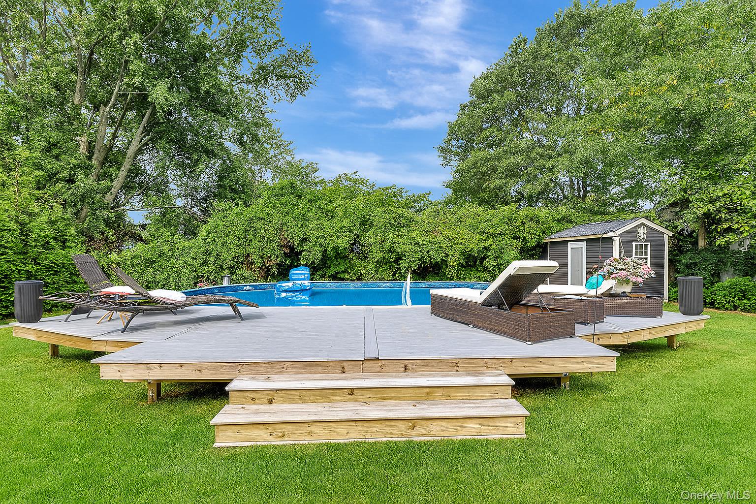 10 Matsunaye Drive, Medford, NY 11763