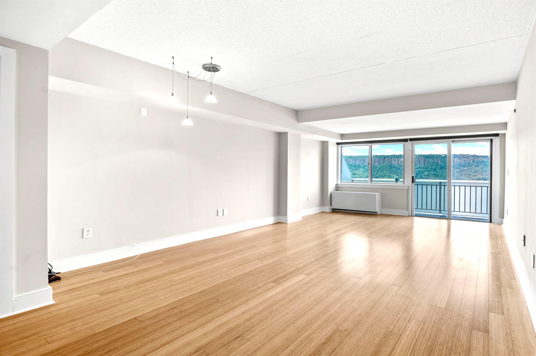 1020 Warburton Avenue # 12F, Yonkers, NY 10701