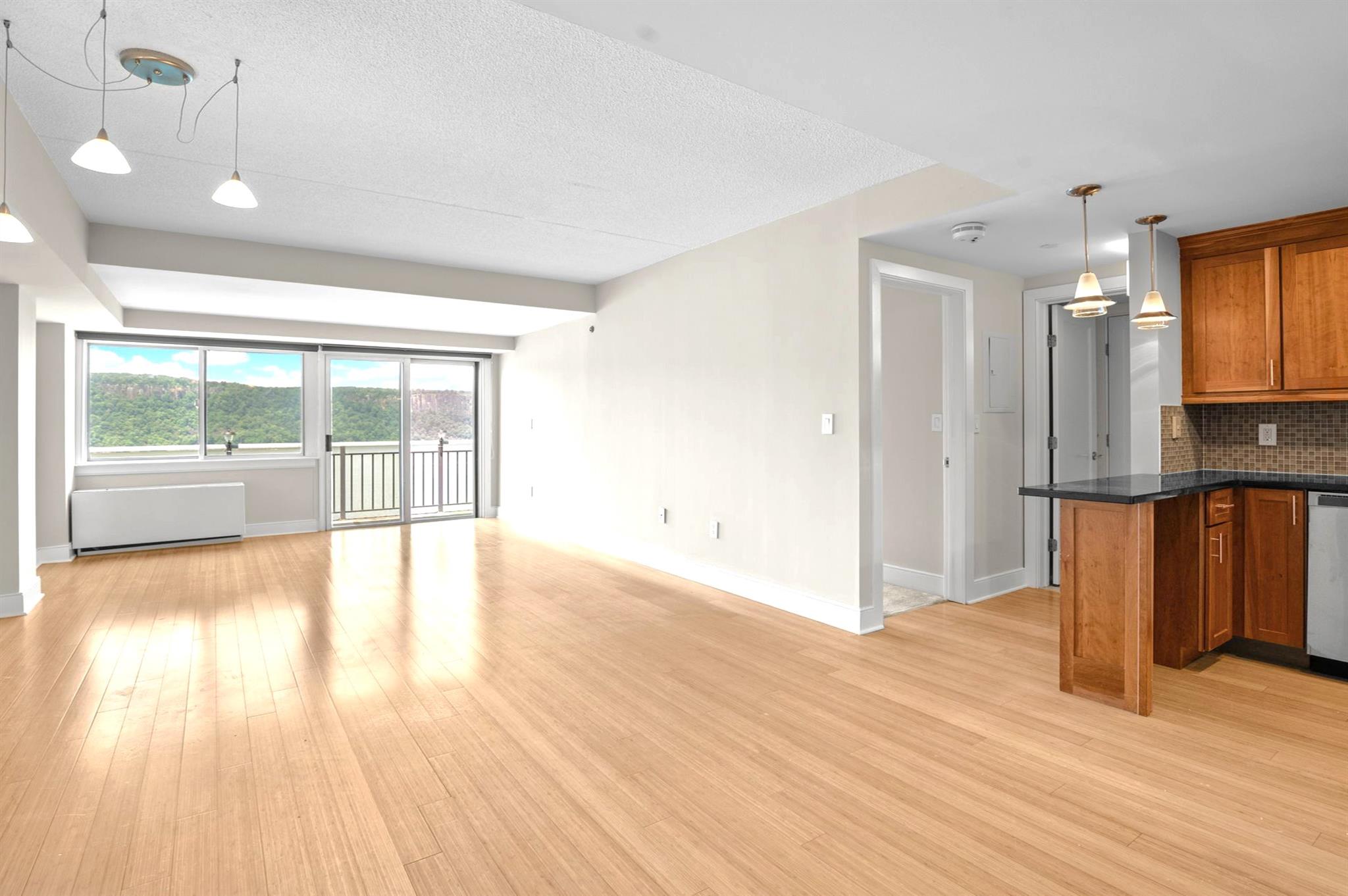 1020 Warburton Avenue # 12F, Yonkers, NY 10701