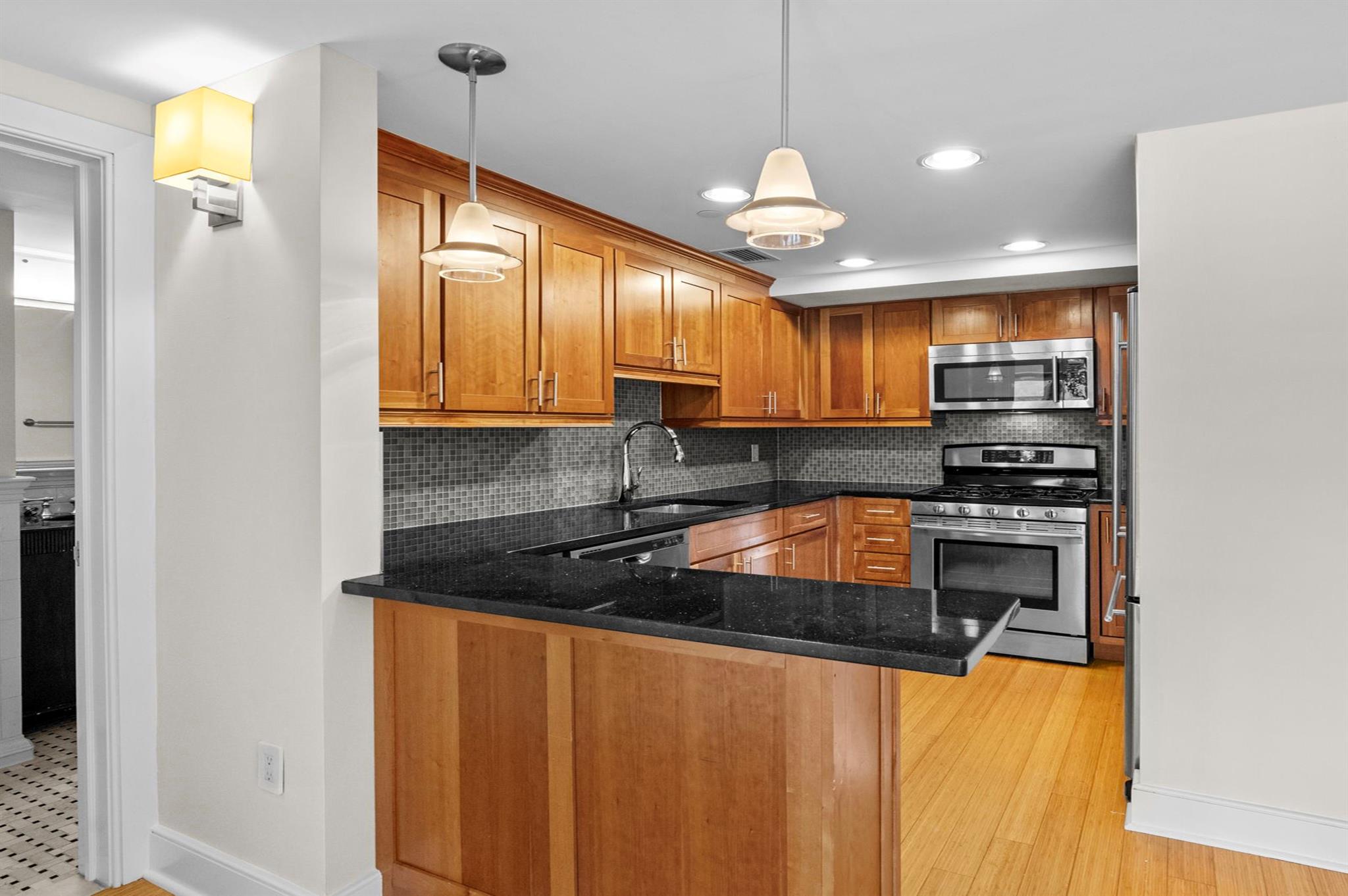 1020 Warburton Avenue # 12F, Yonkers, NY 10701