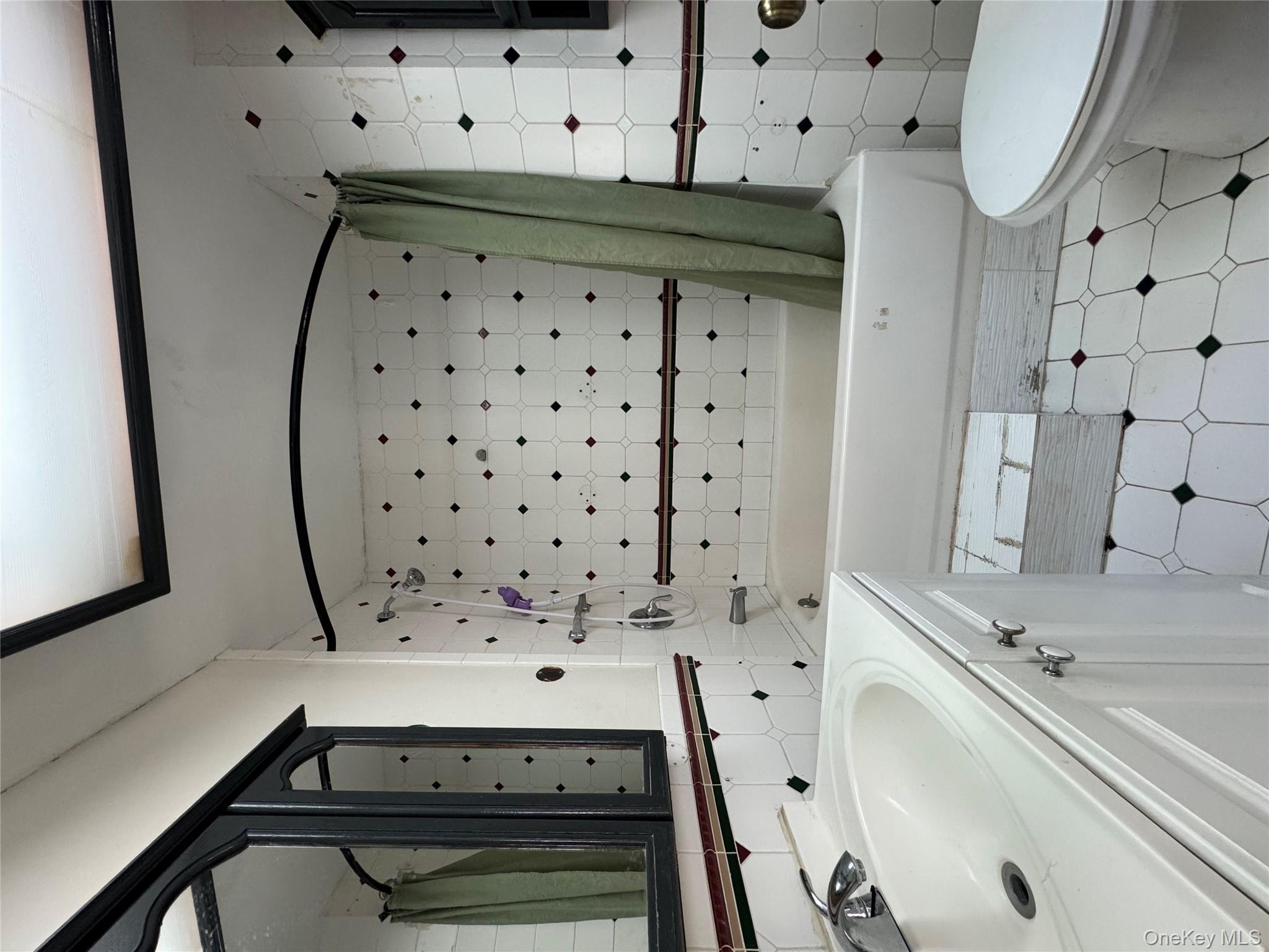 19 Jacob Street, Elmont, NY 11003