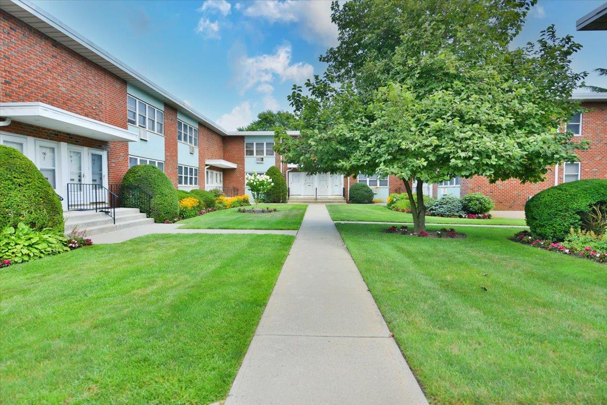 200 Farber Drive # 200, West Babylon, NY 11704