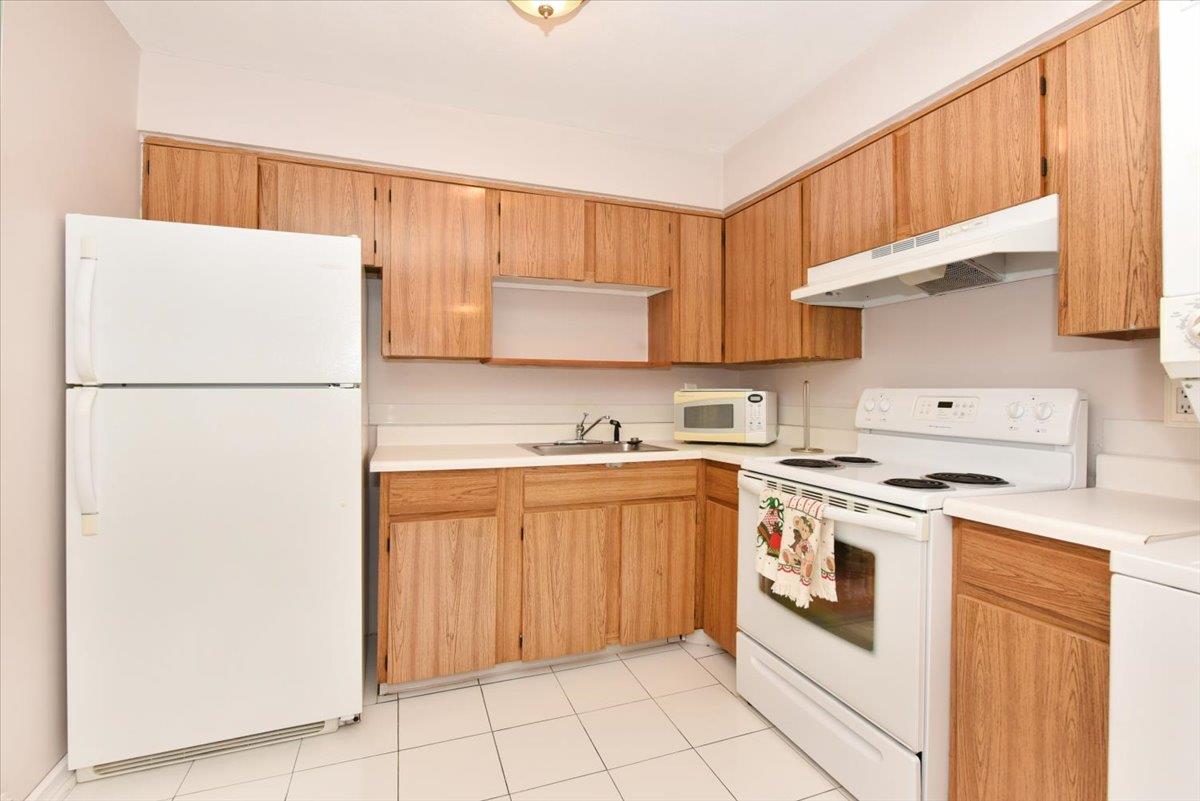 200 Farber Drive # 200, West Babylon, NY 11704