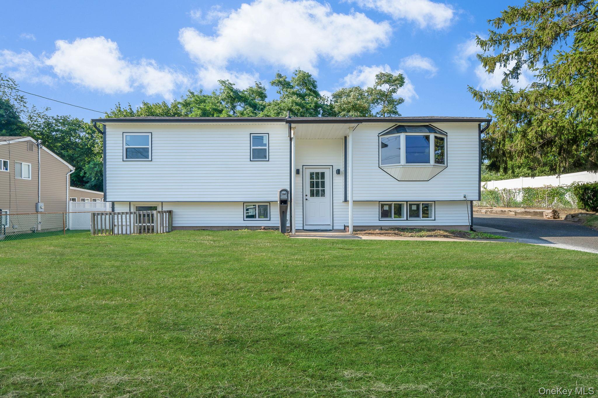 1807 Race Avenue, Medford, NY 11763