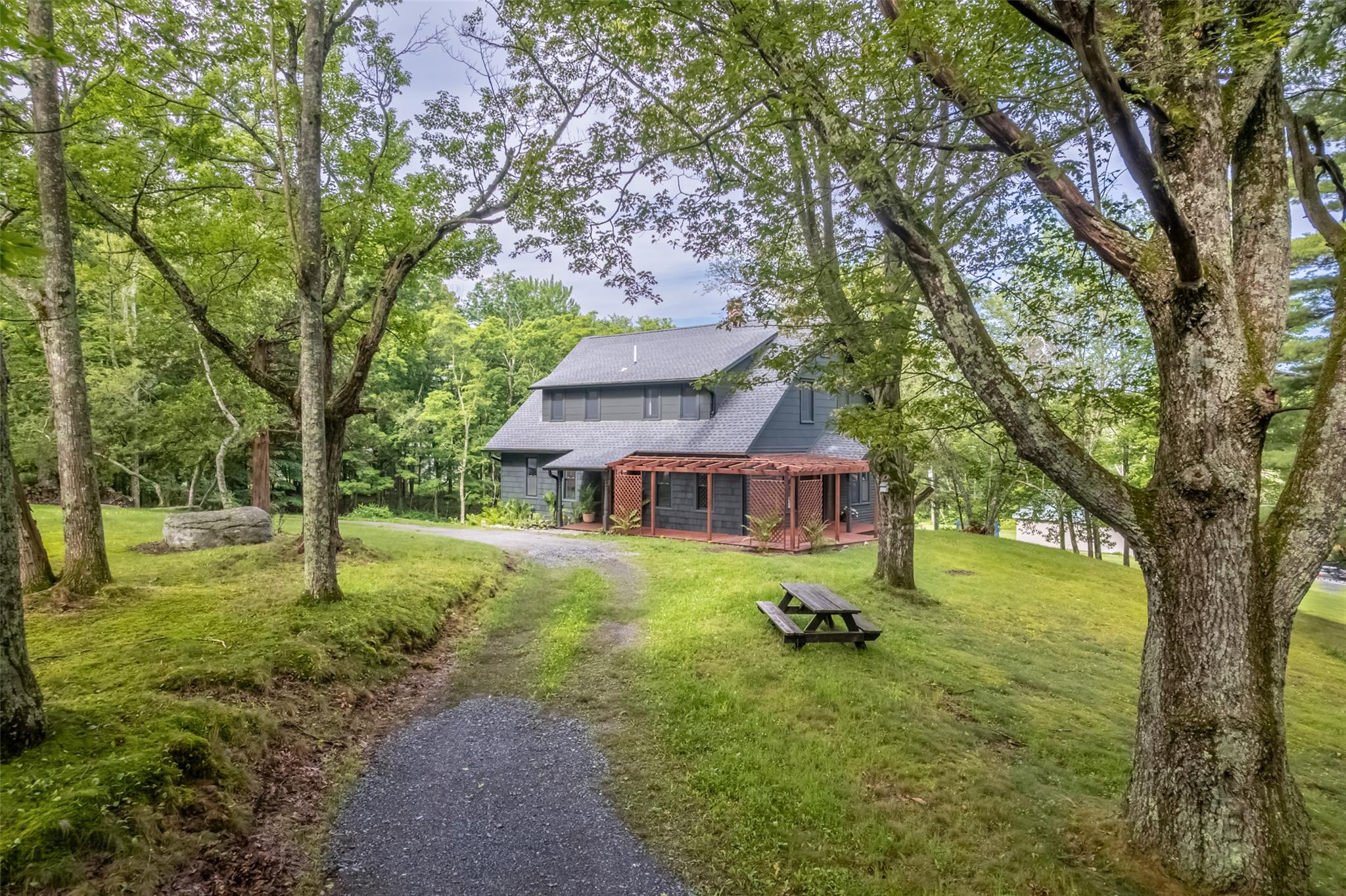 405 Vista Maria, Cragsmoor, NY 12420