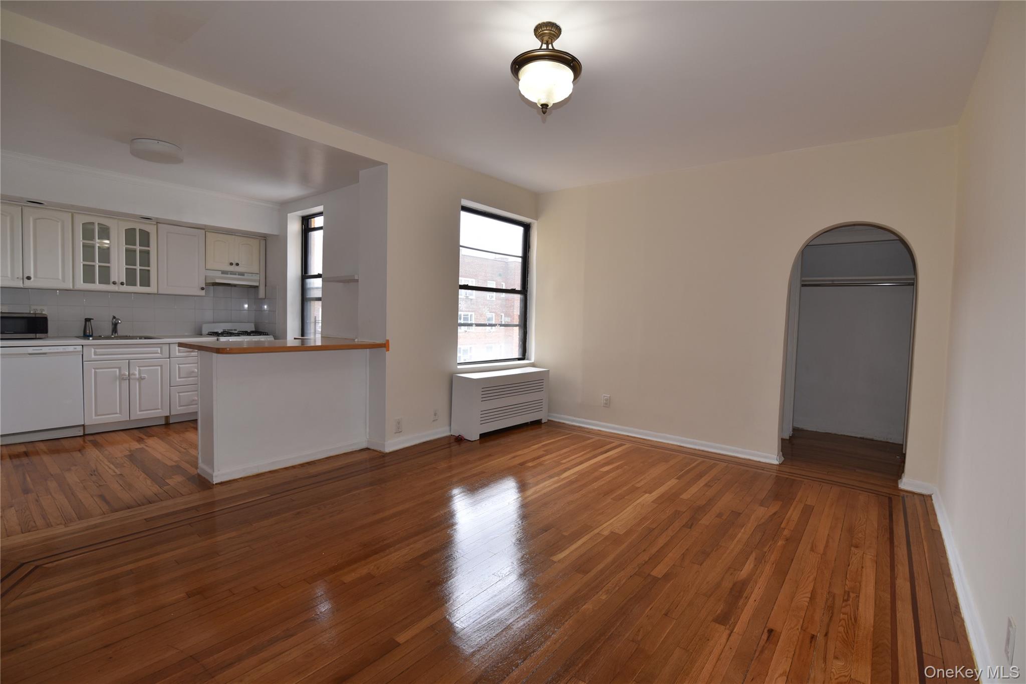 83-52 Talbot Street # 5C, Kew Gardens, NY 11415