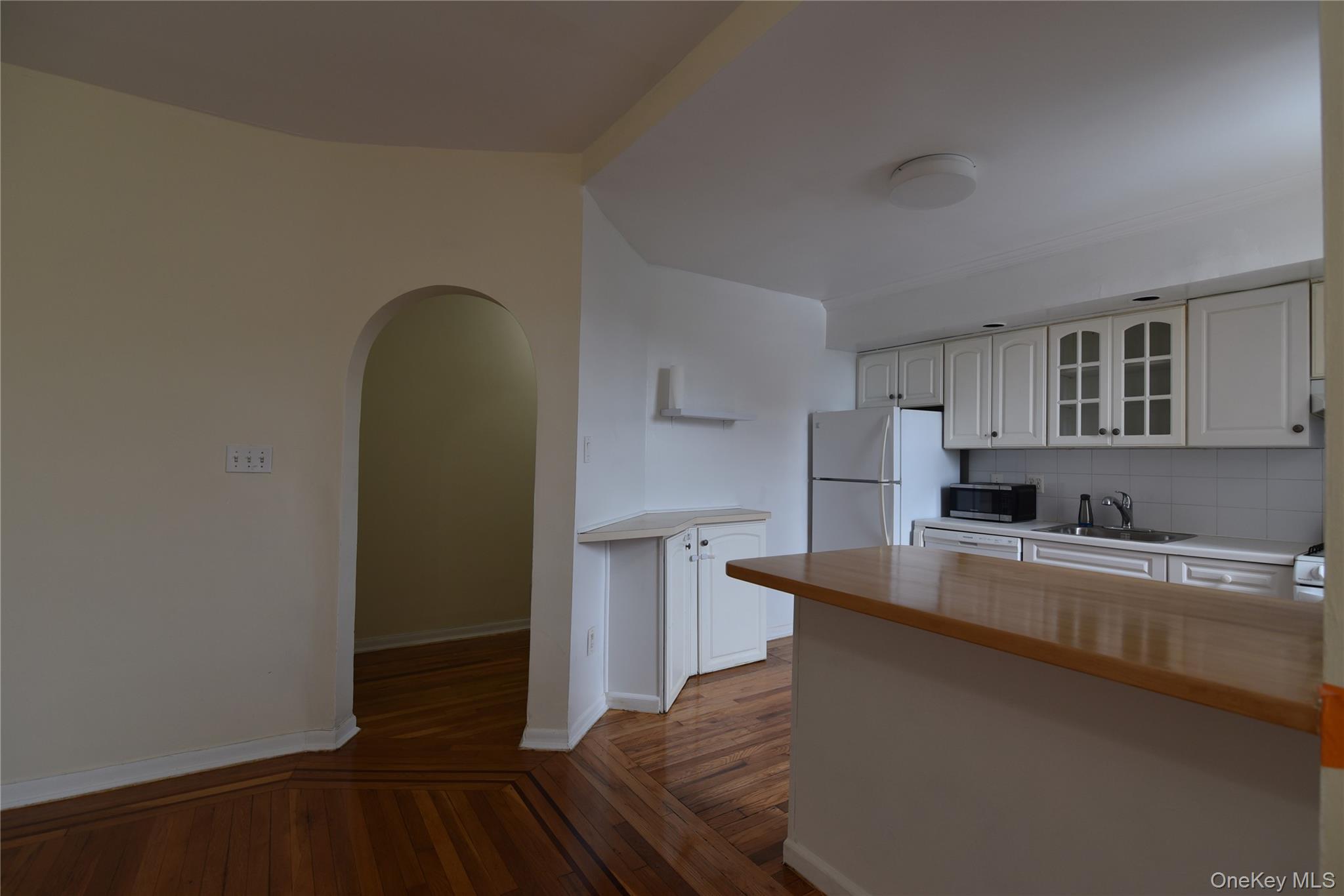 83-52 Talbot Street # 5C, Kew Gardens, NY 11415