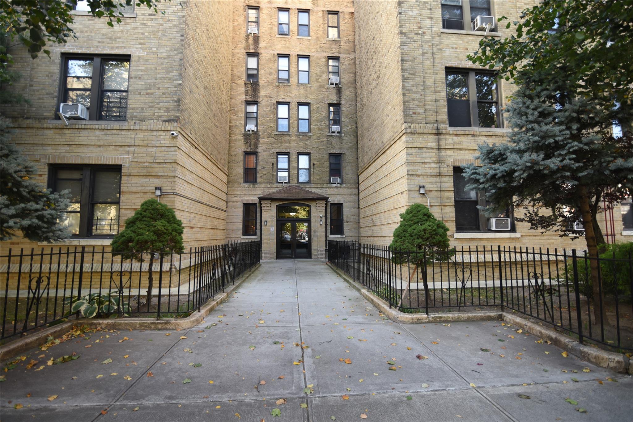 83-52 Talbot Street # 5C, Kew Gardens, NY 11415