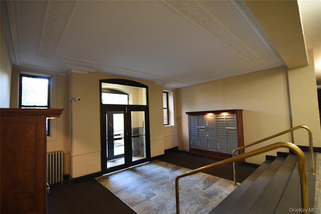 83-52 Talbot Street # 5C, Kew Gardens, NY 11415