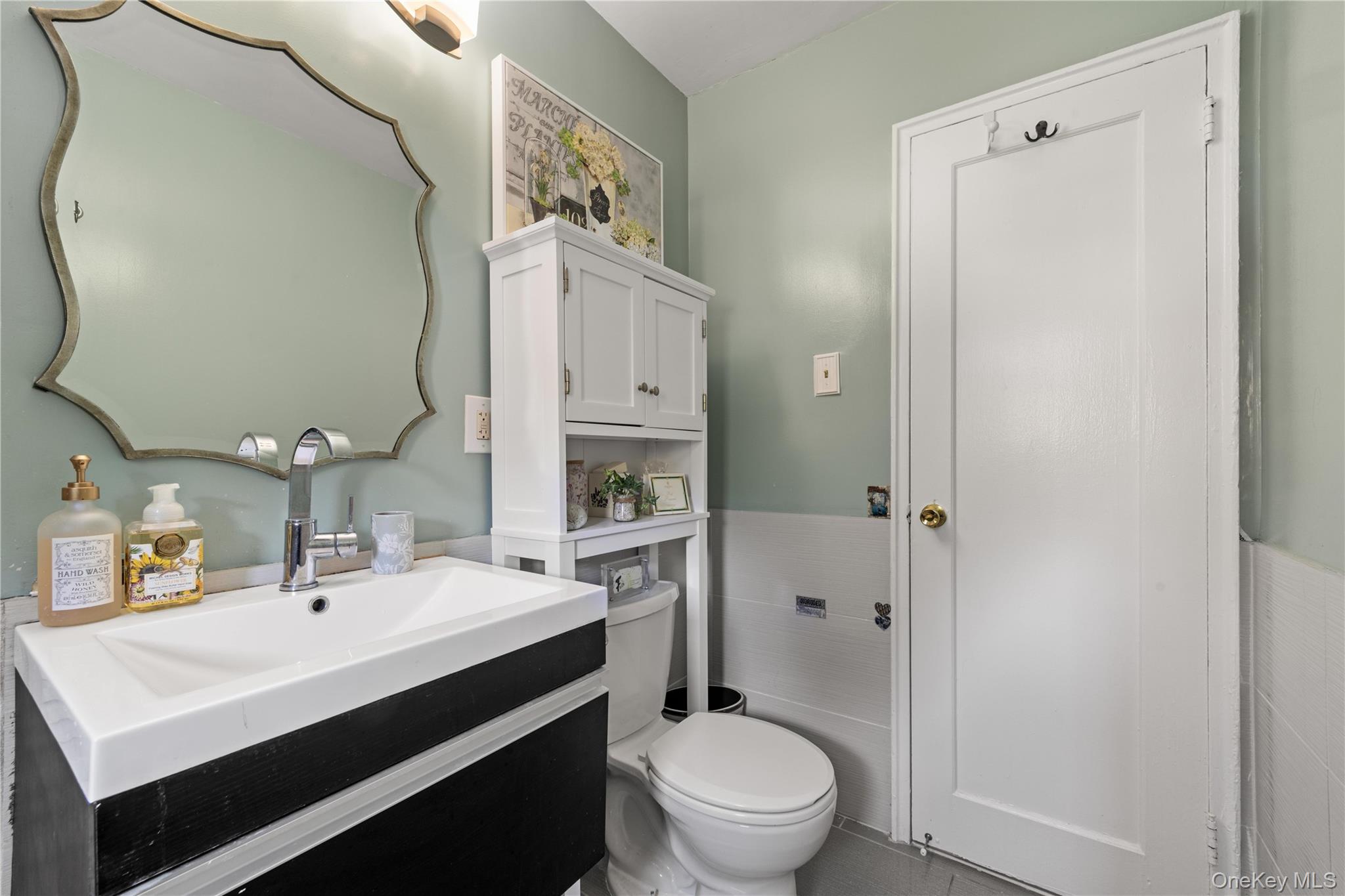 69-09 215th Street # Lower 1, Bayside, NY 11364