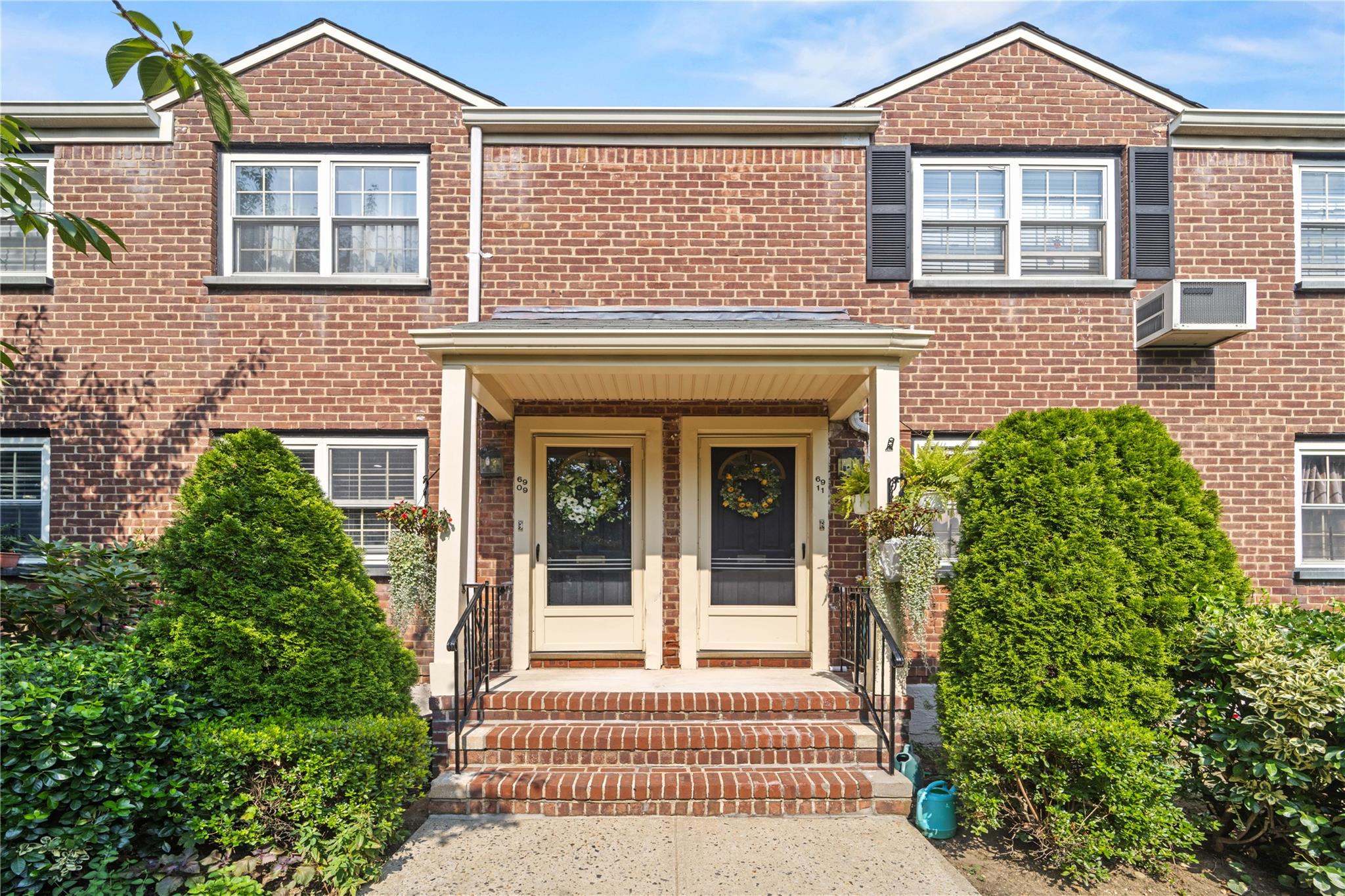 69-09 215th Street # Lower 1, Bayside, NY 11364
