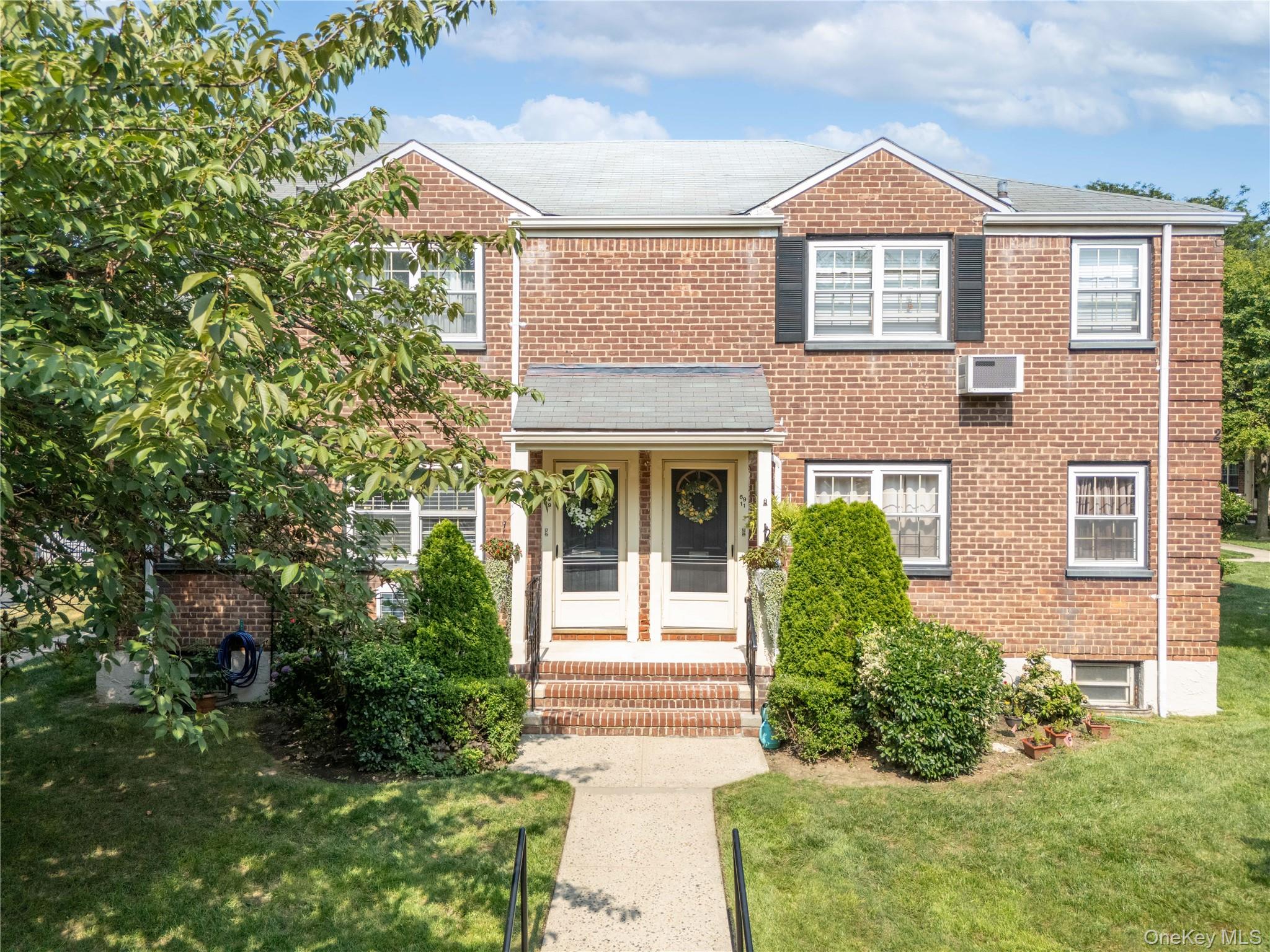 69-09 215th Street # Lower 1, Bayside, NY 11364