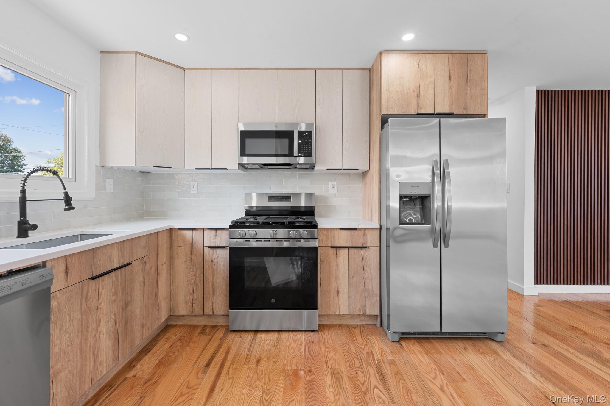 7 Stanley Place, Hempstead, NY 11550