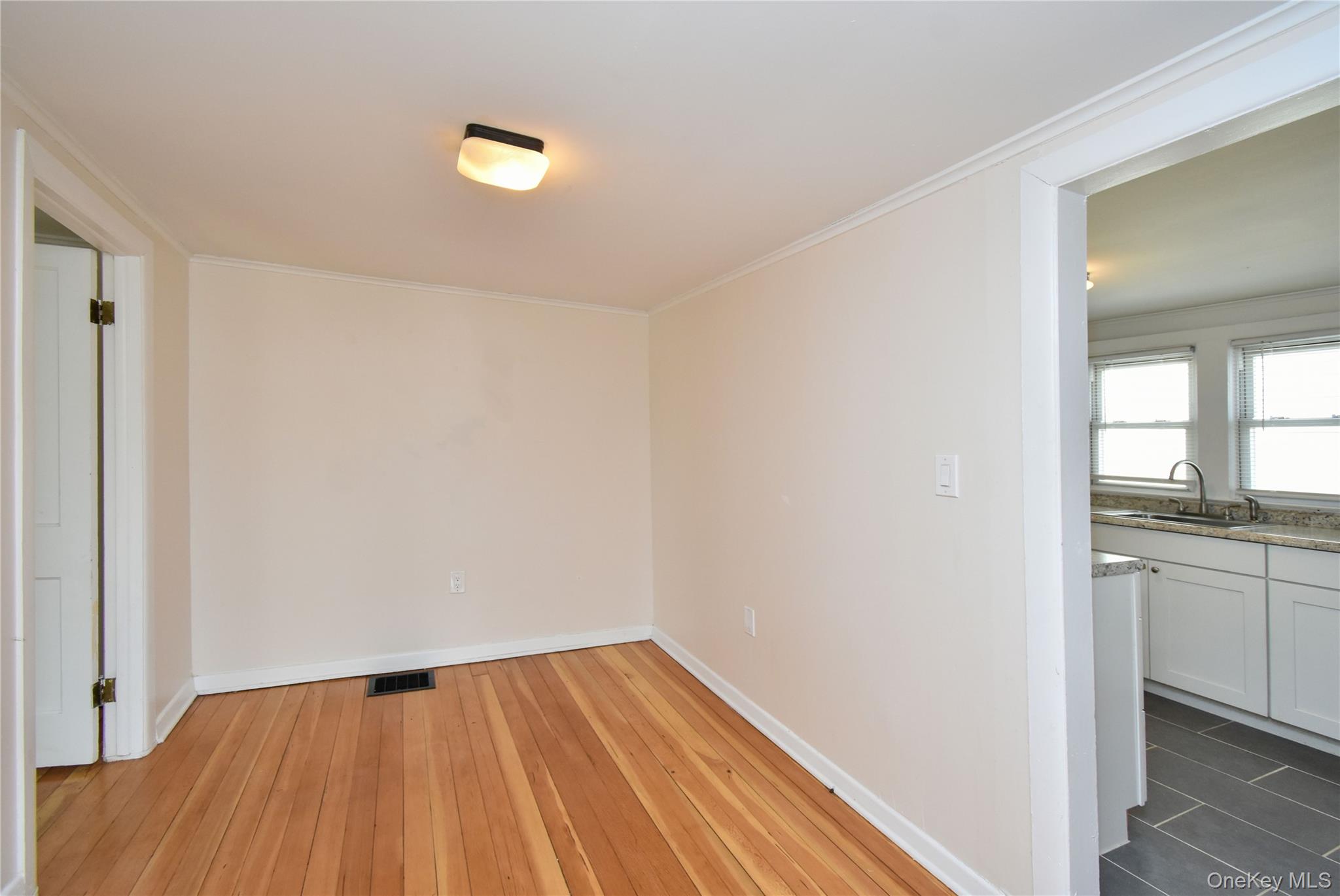 15 ROBINSON Street # 2, Fishkill, NY 12524