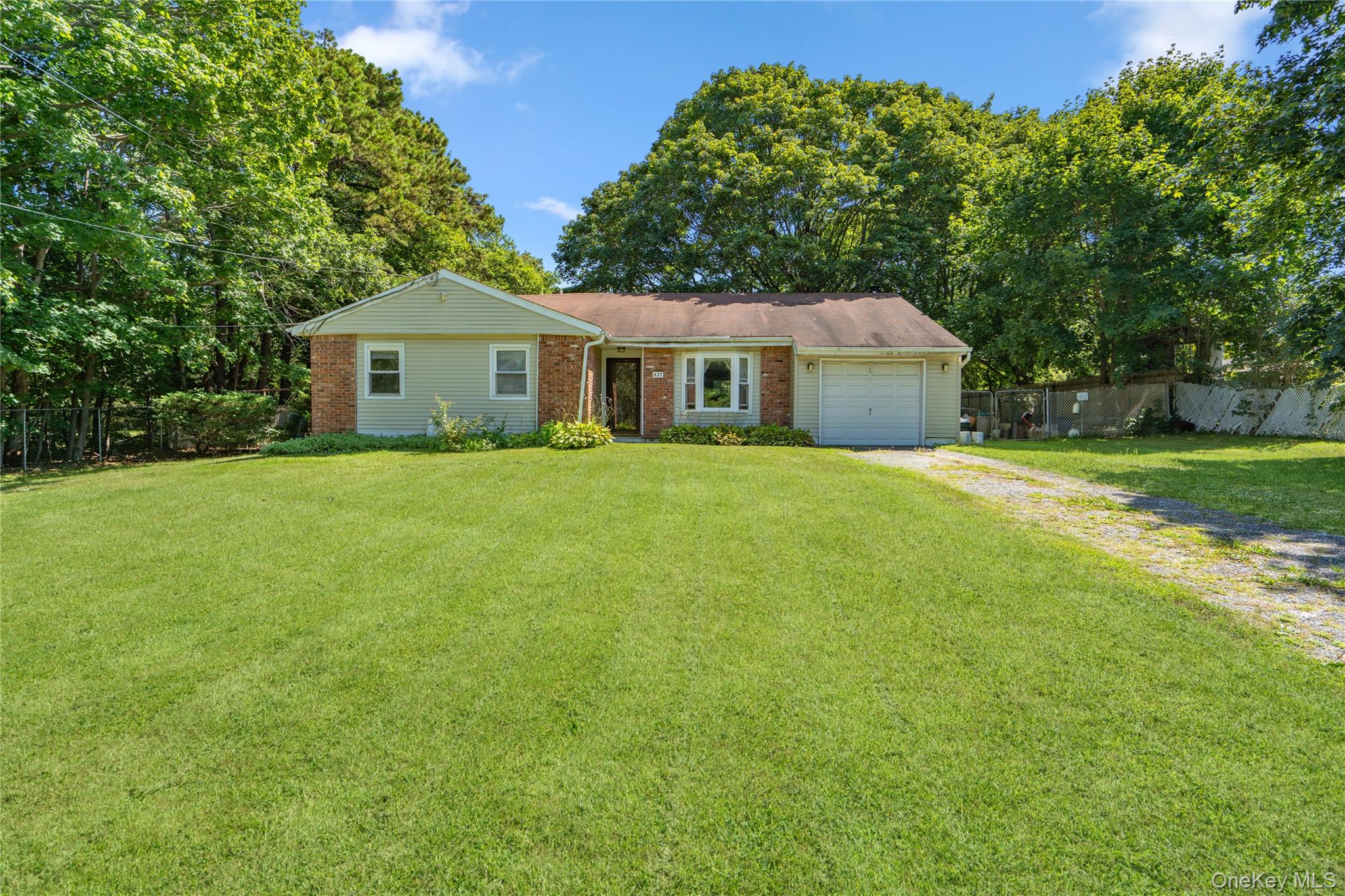 837 Old Medford Avenue, Medford, NY 11763