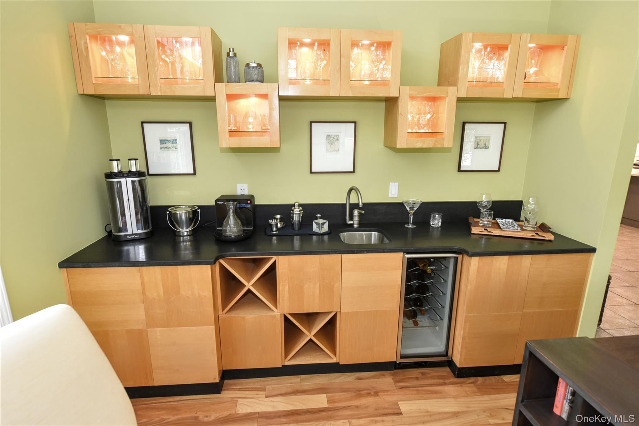 64 Cedar Drive, Tuxedo Park, NY 10987