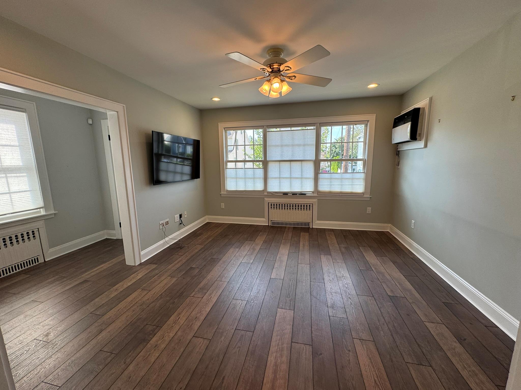 85 Yale Street, Williston Park, NY 11596