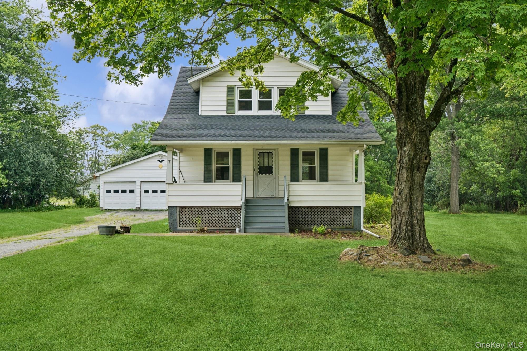 7 Mohin Park, New Hampton, NY 10958