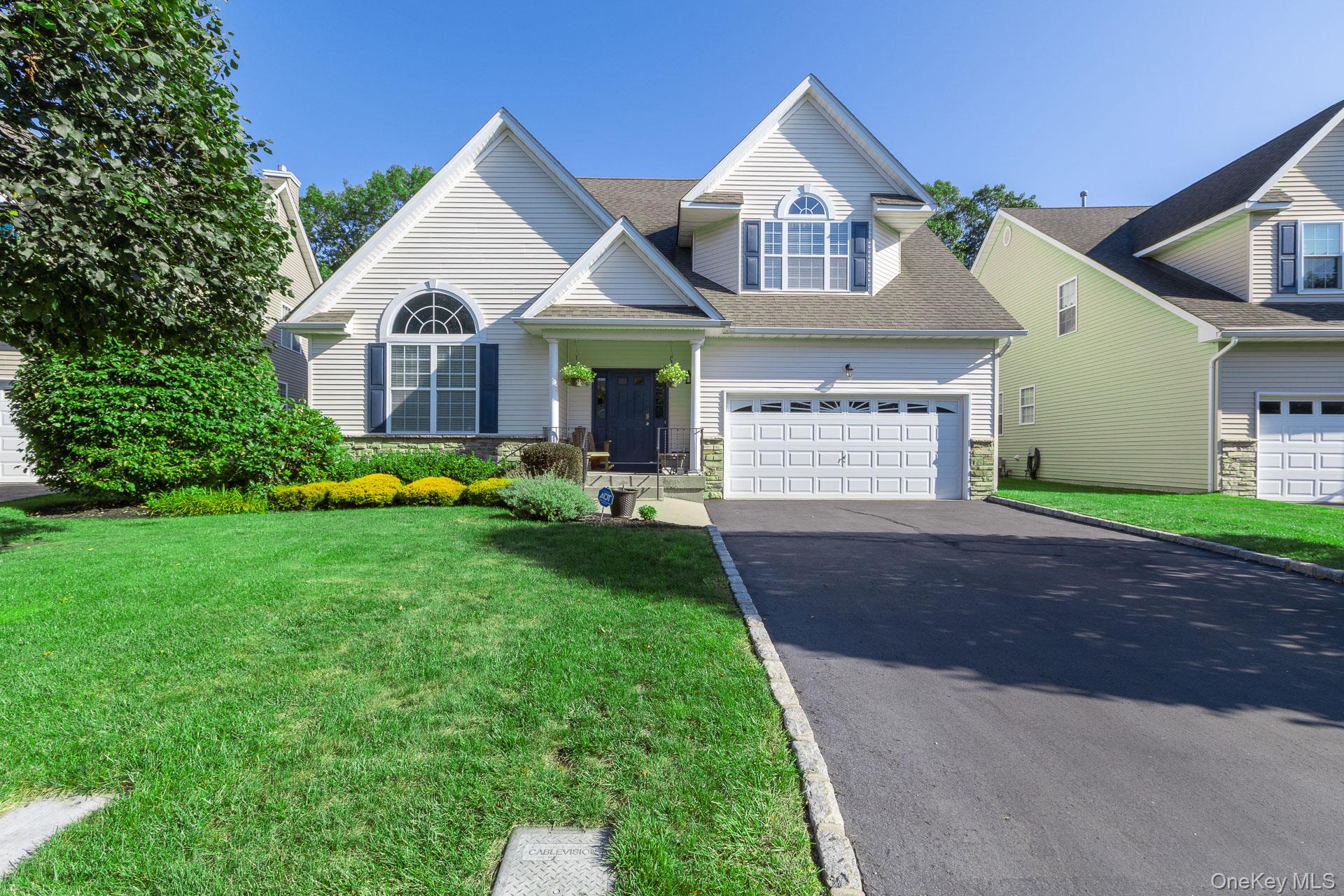19 Joshua Court, Wading River, NY 11792