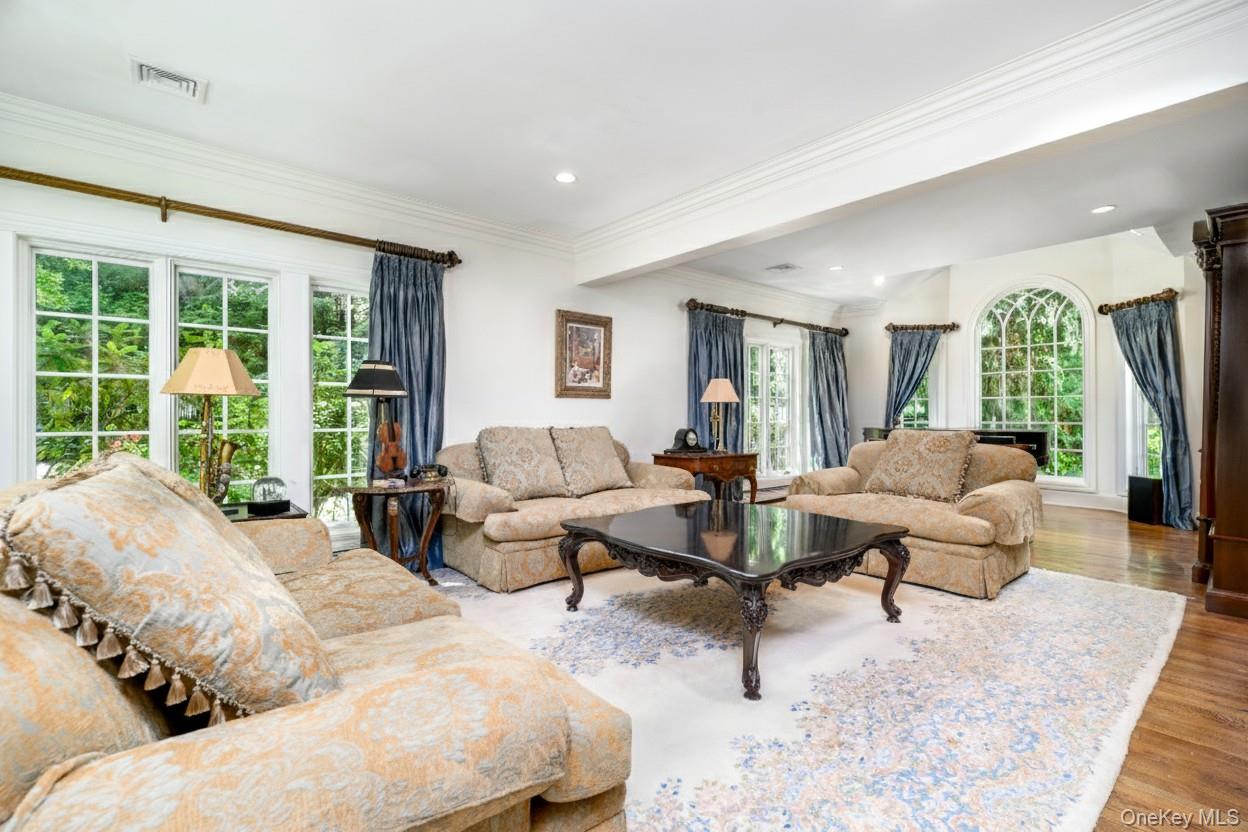 19 Kingdom Ridge Road, Bedford, NY 10506