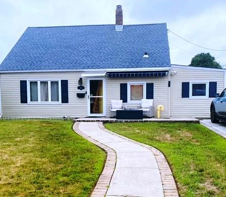 10 Barnyard Lane, Levittown, NY 11756