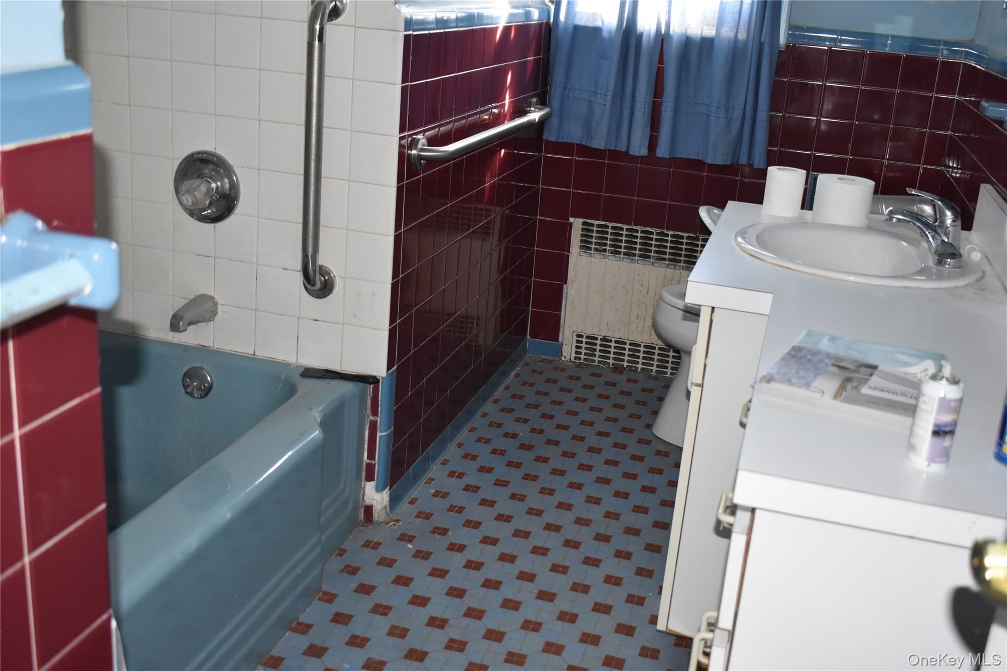 2477 Columbus Avenue, North Bellmore, NY 11710