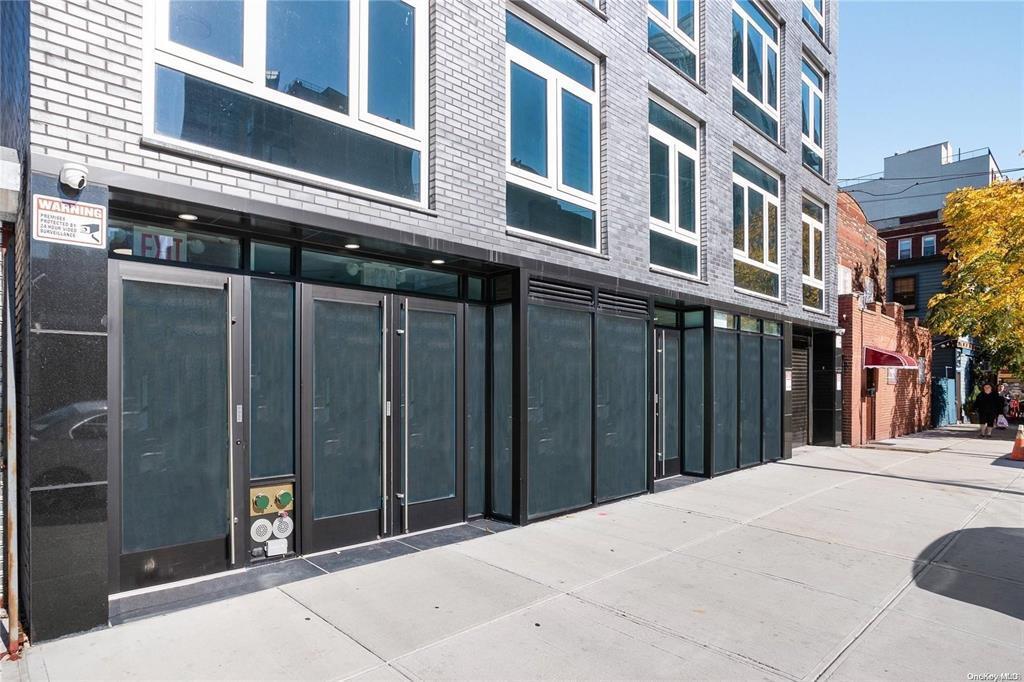 28-09 39th Avenue # C, Long Island City, NY 11101