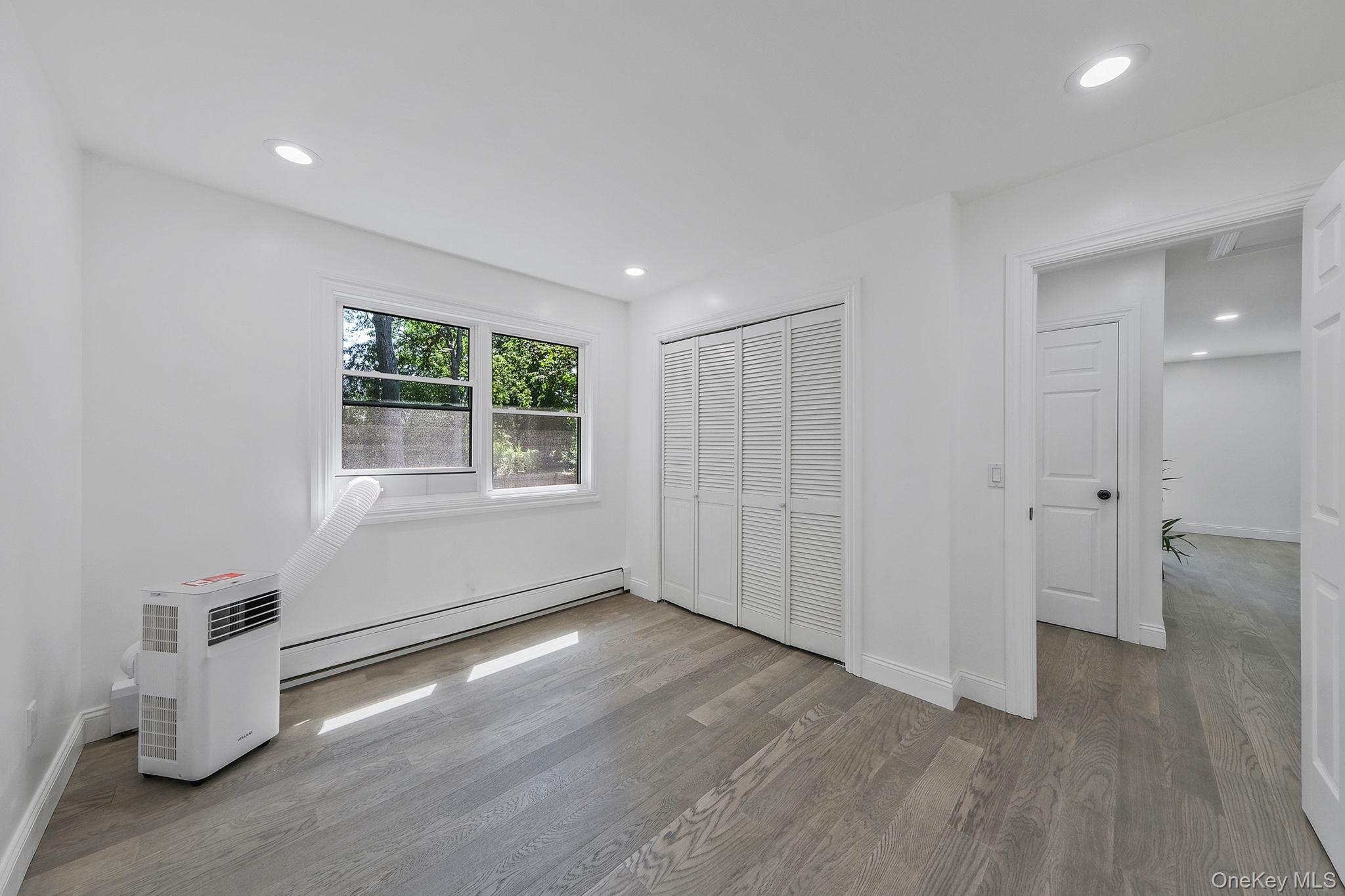 38 Columbia, Westhampton, NY 11977