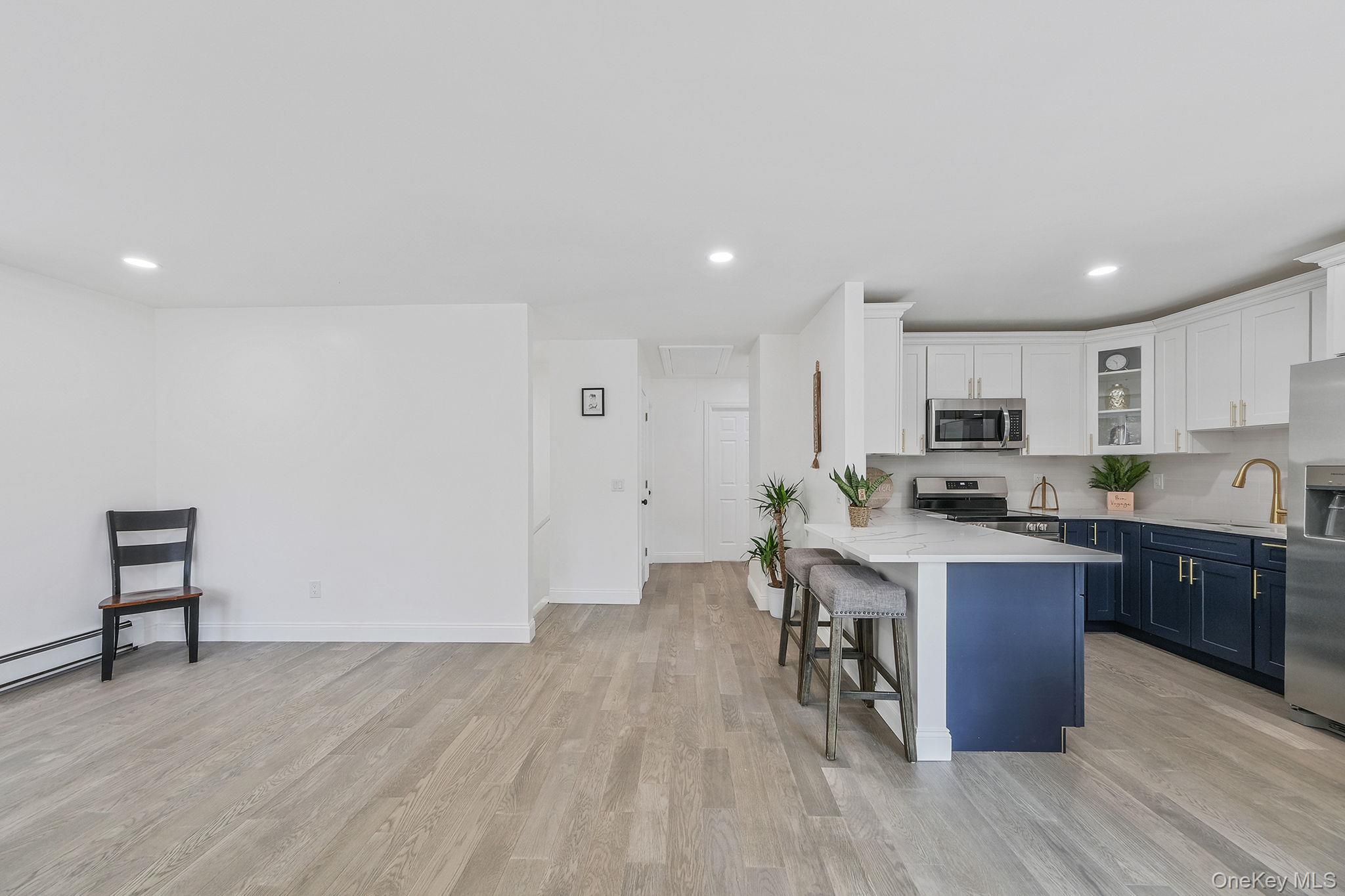 38 Columbia, Westhampton, NY 11977