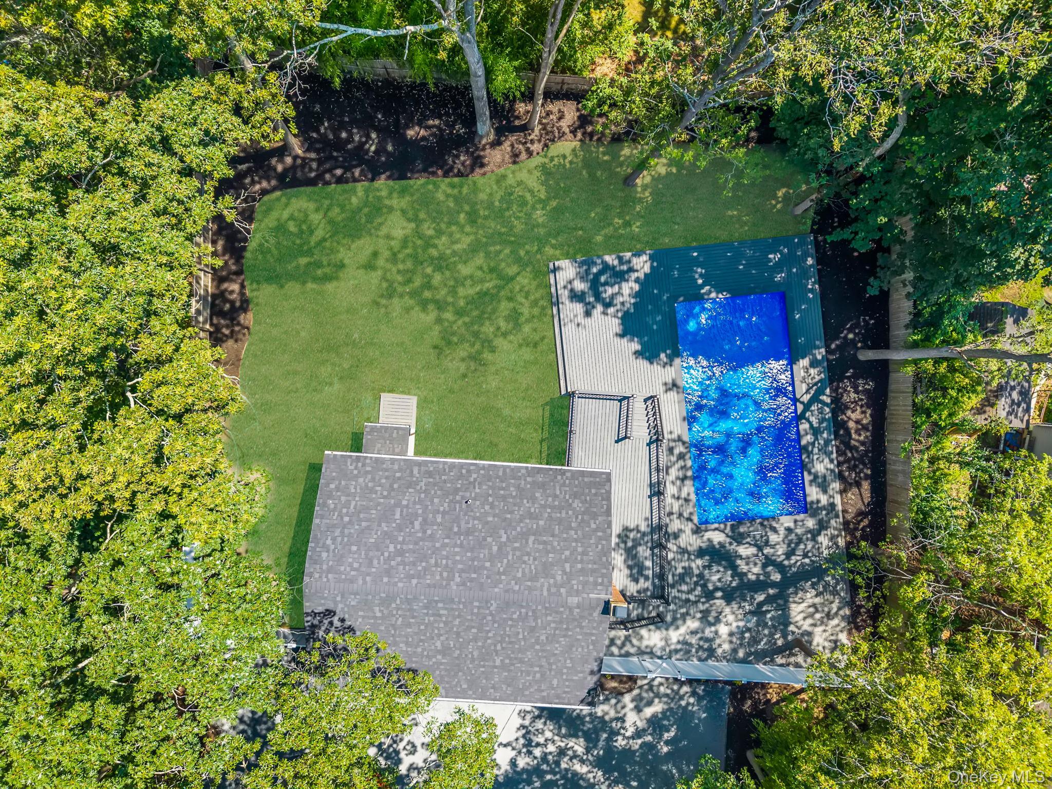 38 Columbia, Westhampton, NY 11977