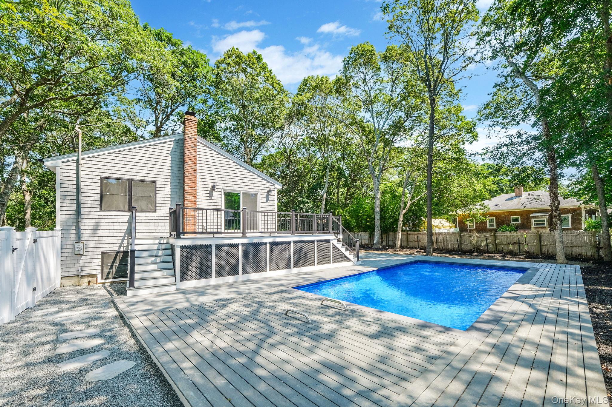 38 Columbia, Westhampton, NY 11977