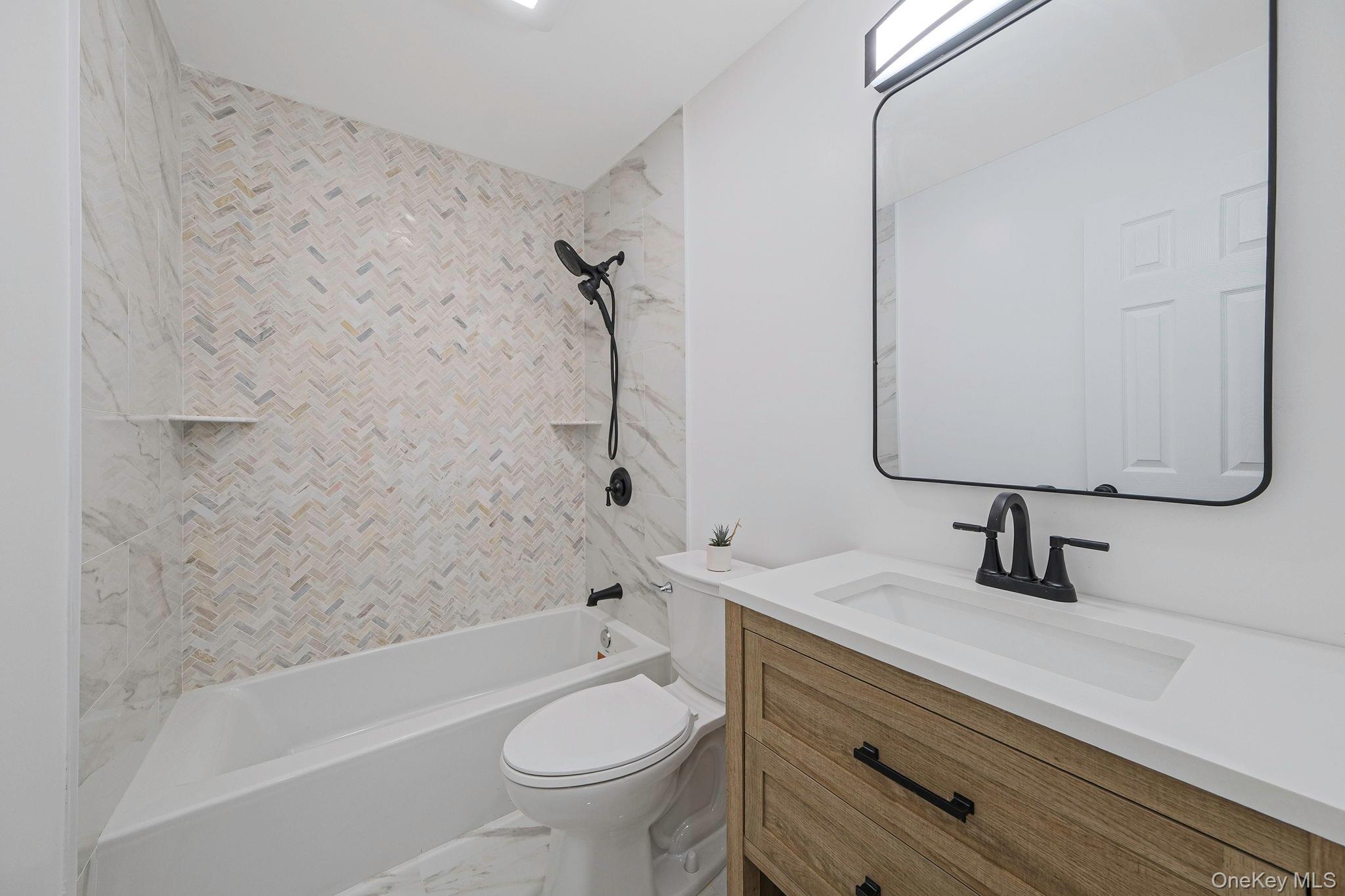 38 Columbia, Westhampton, NY 11977