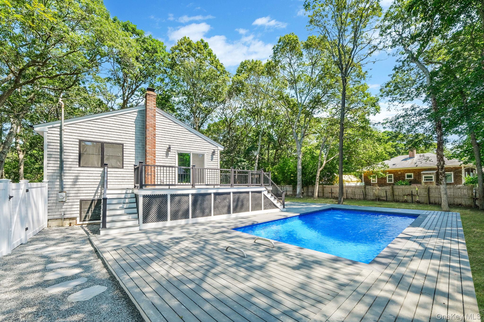 38 Columbia, Westhampton, NY 11977