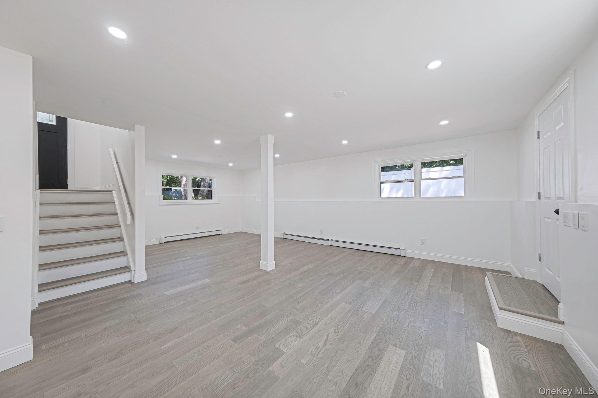 38 Columbia, Westhampton, NY 11977