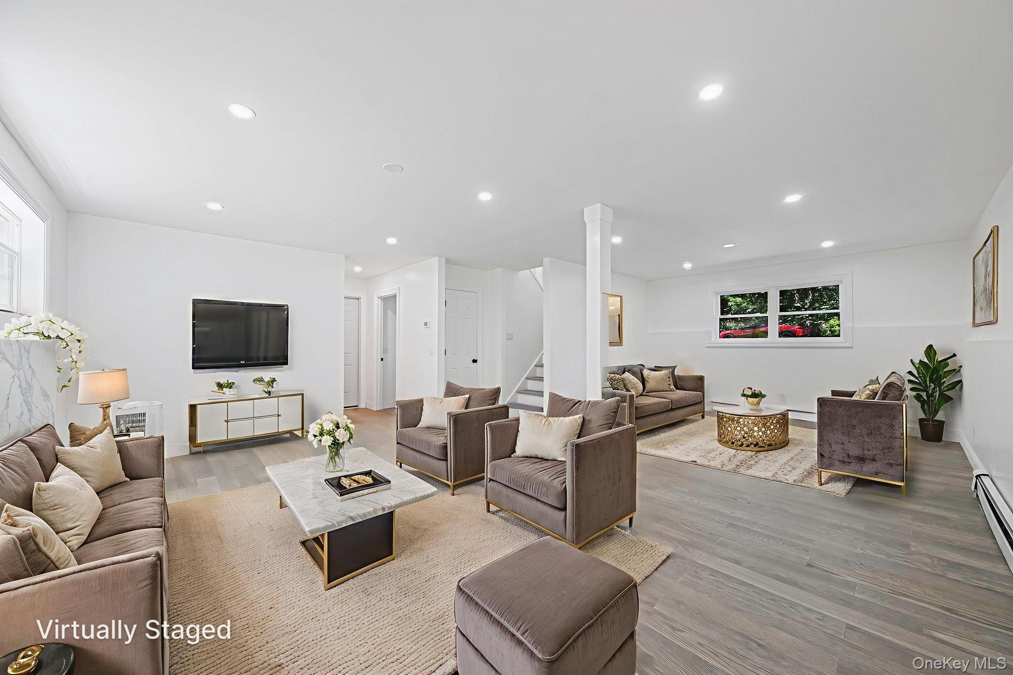 38 Columbia, Westhampton, NY 11977