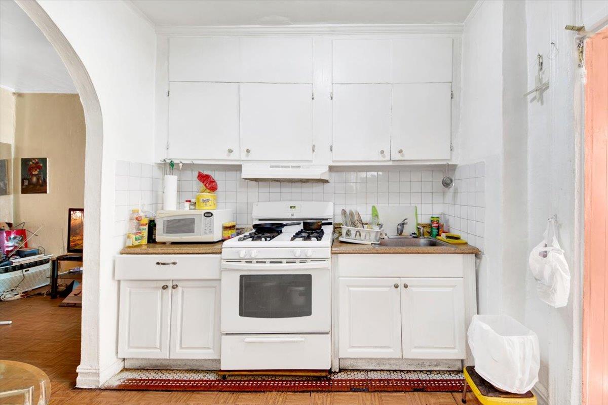 1349 Elder Avenue, Bronx, NY 10472